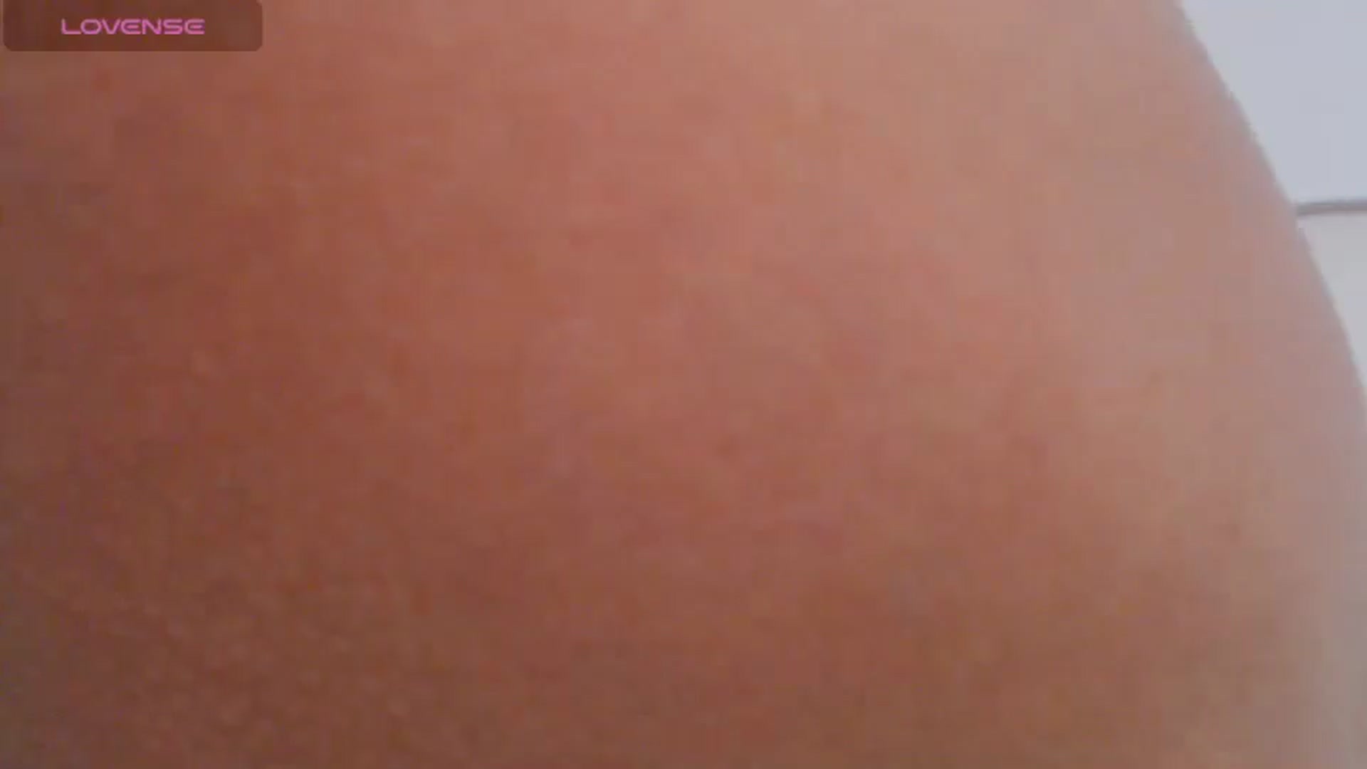 Gallery image thumbnail from AliceFox_'s myfreecams stream on, 06/10/2024, 24:07 image 19 of 20