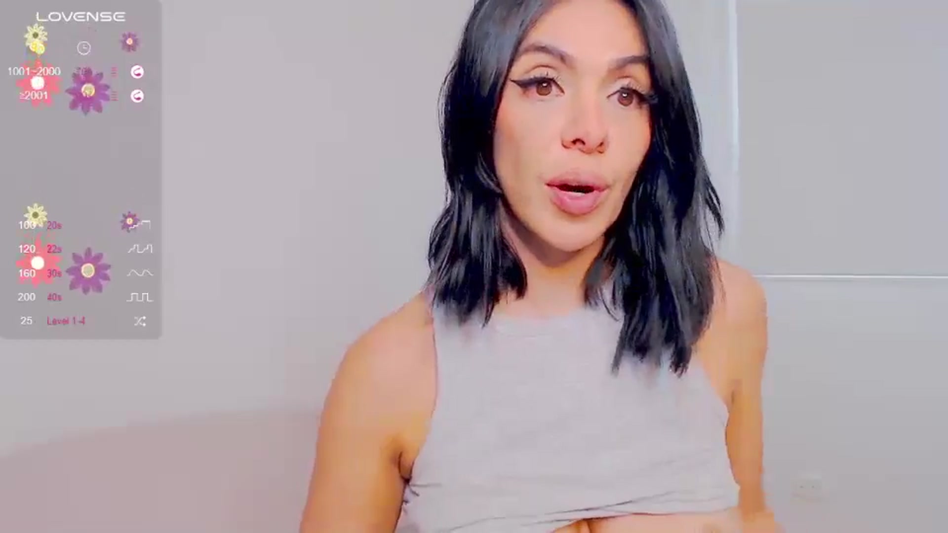 Gallery image thumbnail from AliceFox_'s myfreecams stream on, 07/10/2024, 16:50 image 18 of 20