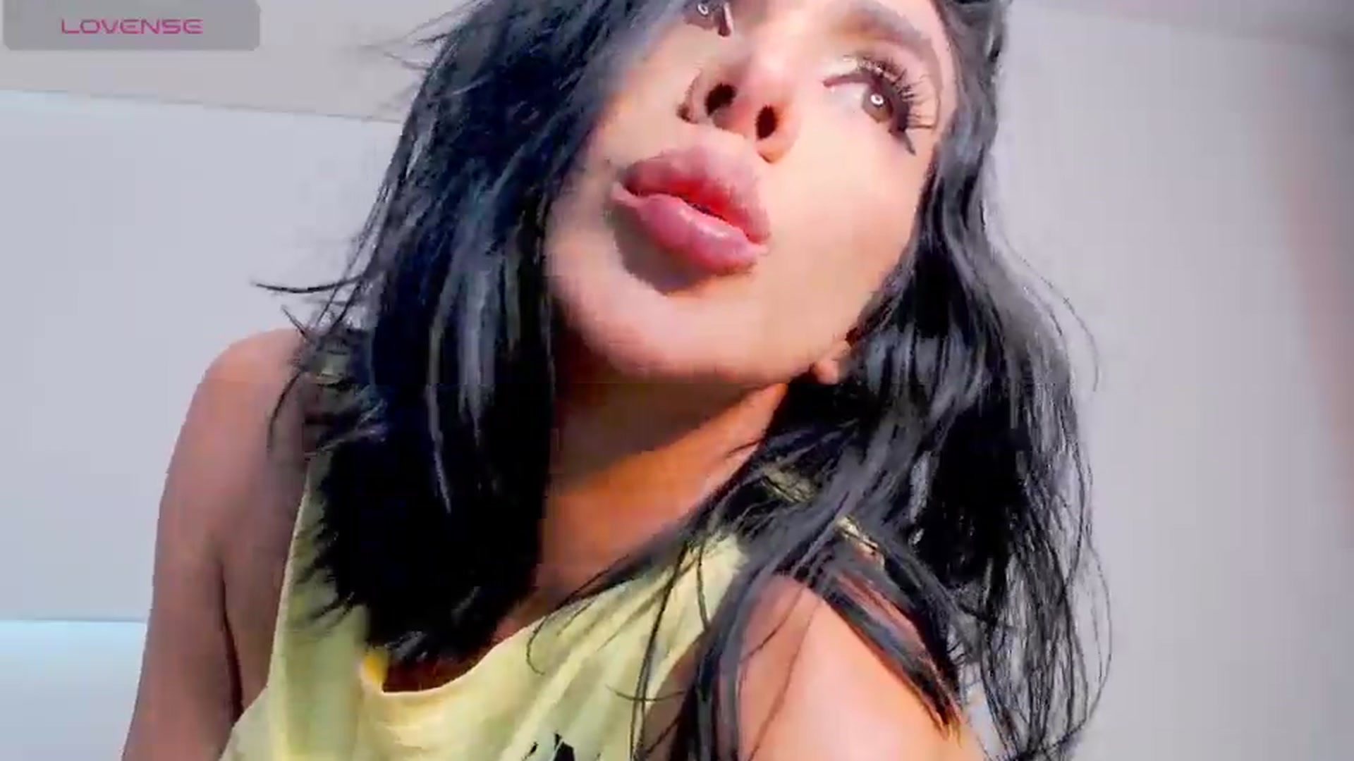 Gallery image thumbnail from AliceFox_'s myfreecams stream on, 09/30/2024, 18:06 image 15 of 20