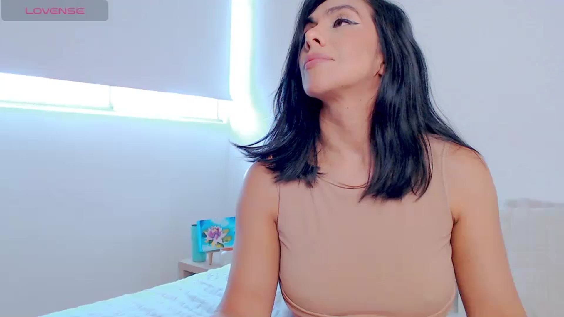 Gallery image thumbnail from AliceFox_'s myfreecams stream on, 10/17/2024, 17:49 image 2 of 20