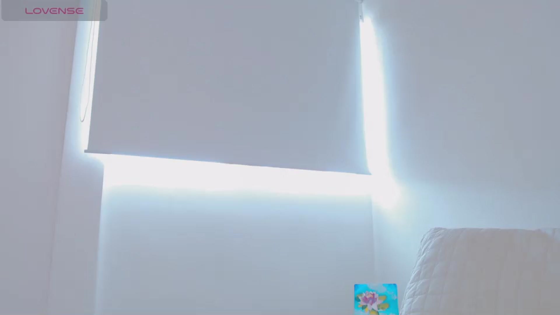 Gallery image thumbnail from AliceFox_'s myfreecams stream on, 10/31/2024, 18:38 image 10 of 20