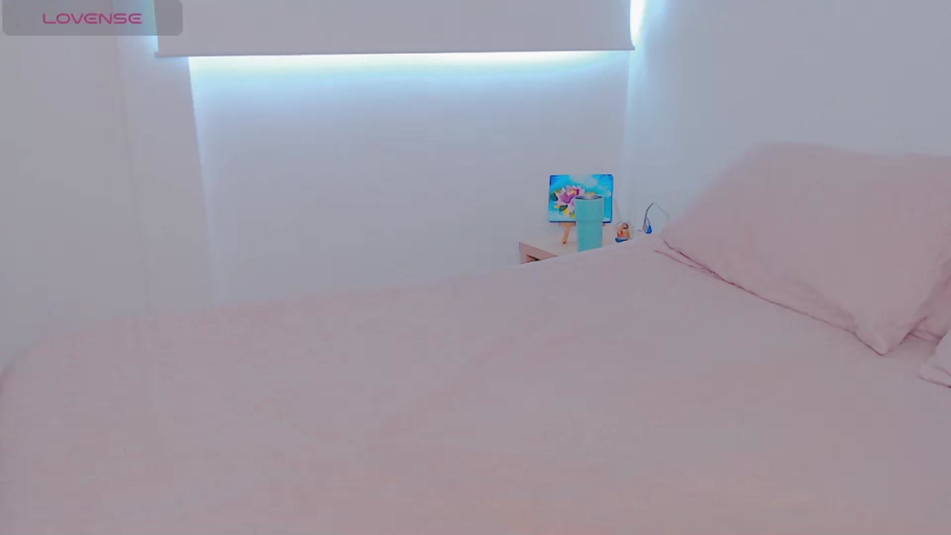 Gallery image thumbnail from AliceFox_'s myfreecams stream on, 11/09/2024, 20:19 image 20 of 20