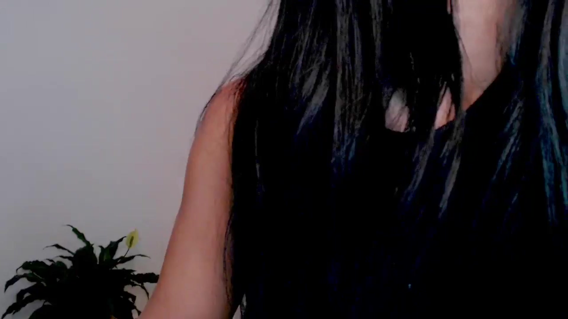 Gallery image thumbnail from AliceFox_'s myfreecams stream on, 12/05/2025, 02:12 image 7 of 20