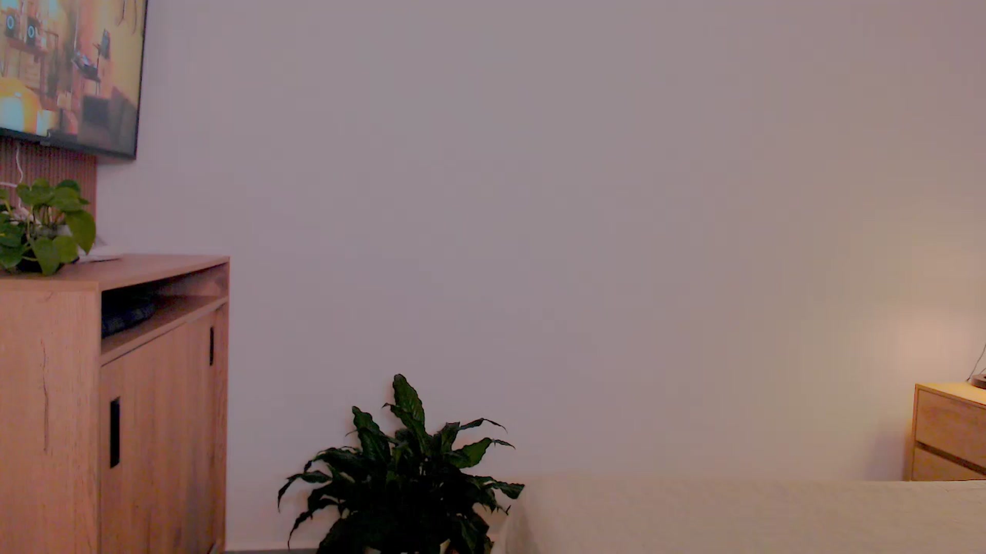 Gallery image thumbnail from AliceFox_'s myfreecams stream on, 12/27/2025, 01:17 image 1 of 20