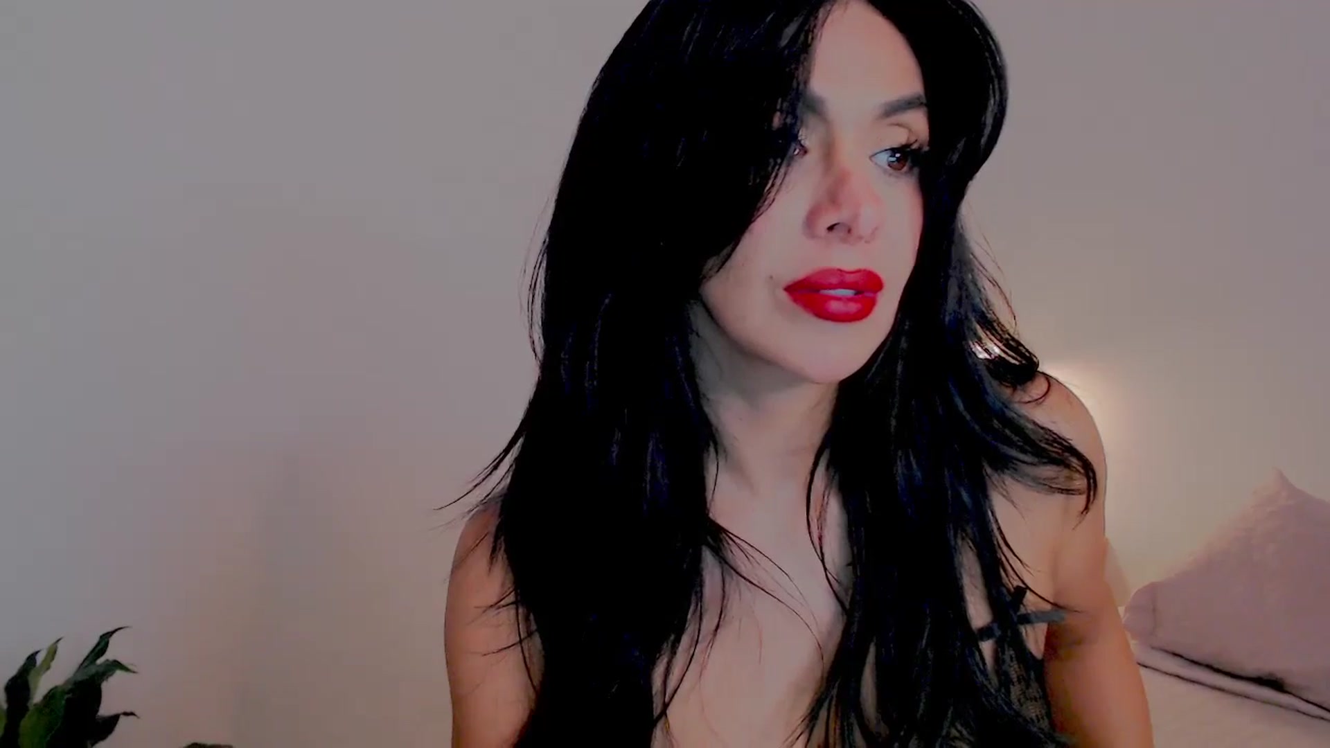 Gallery image thumbnail from AliceFox_'s myfreecams stream on, 01/16/2026, 03:28 image 4 of 20