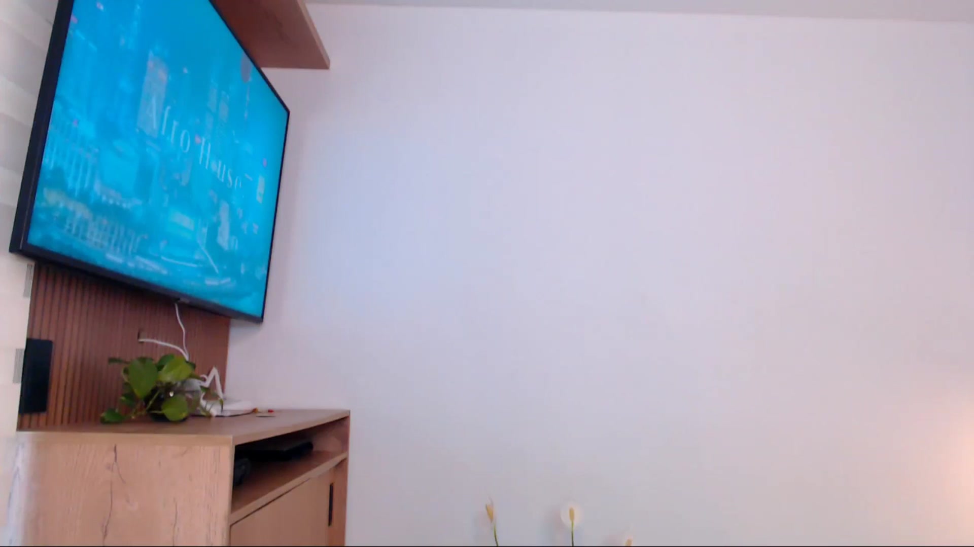 Gallery image thumbnail from AliceFox_'s myfreecams stream on, 02/12/2026, 20:10 image 7 of 20