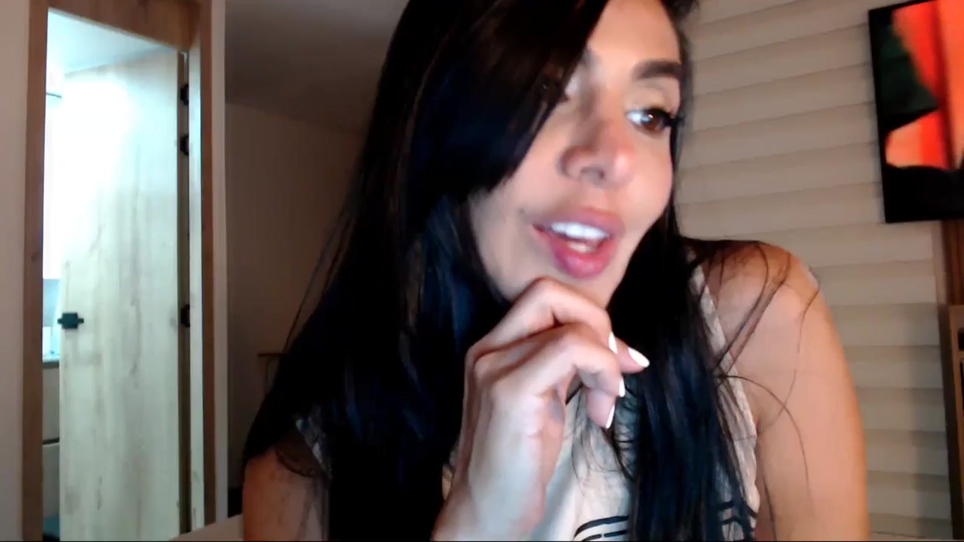 Gallery image thumbnail from AliceFox_'s myfreecams stream on, 02/22/2026, 02:24 image 16 of 20