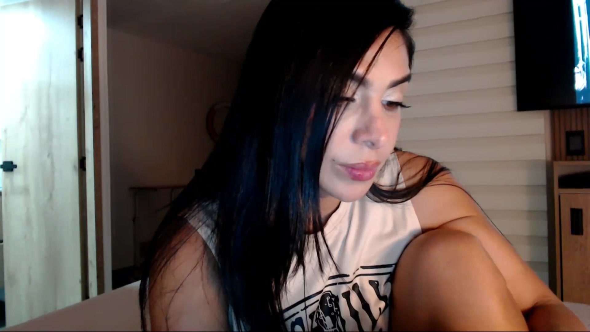 Gallery image thumbnail from AliceFox_'s myfreecams stream on, 02/22/2026, 02:24 image 7 of 20