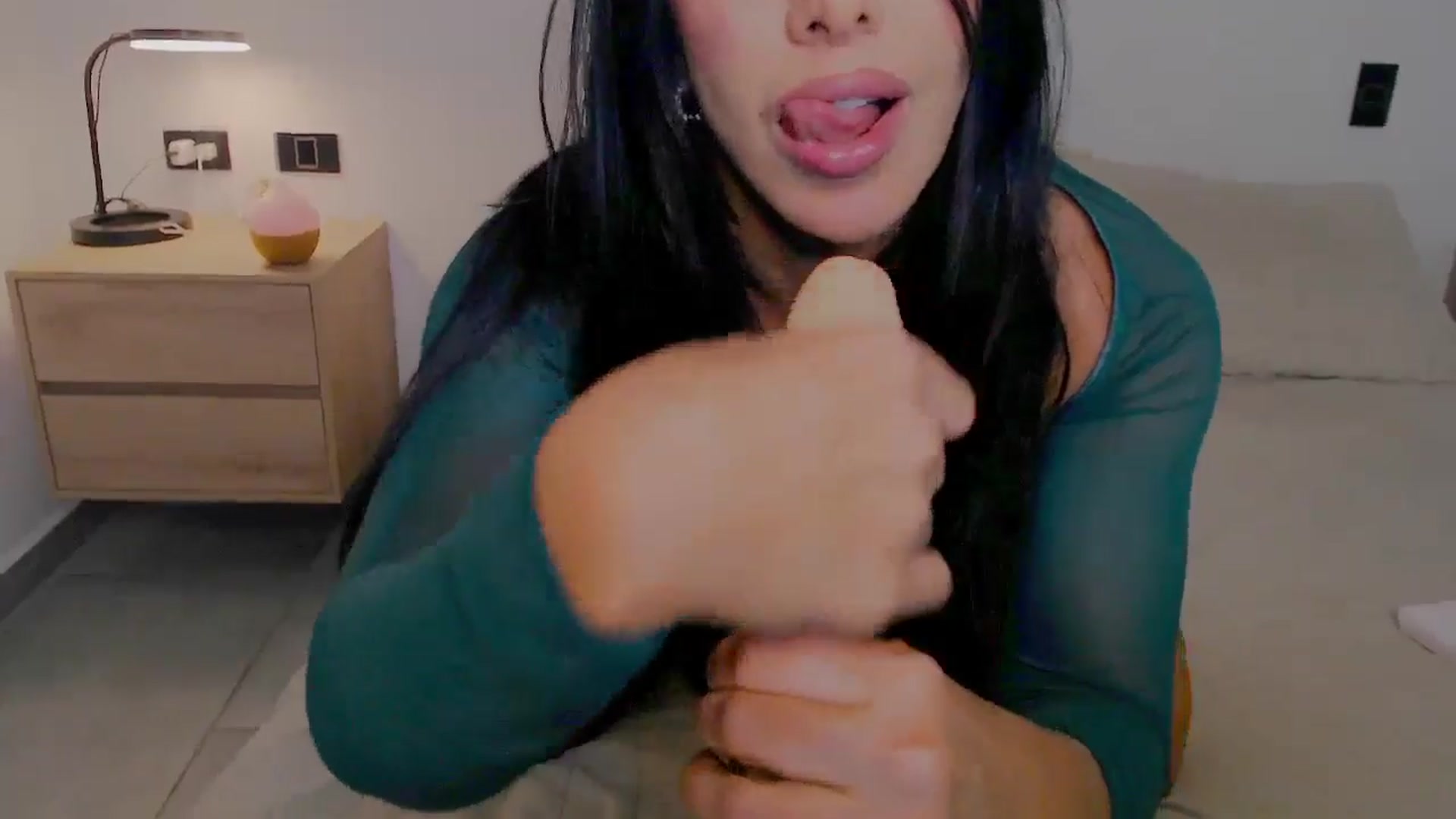 Gallery image thumbnail from AliceFox_'s myfreecams stream on, 03/02/2026, 18:04 image 16 of 20