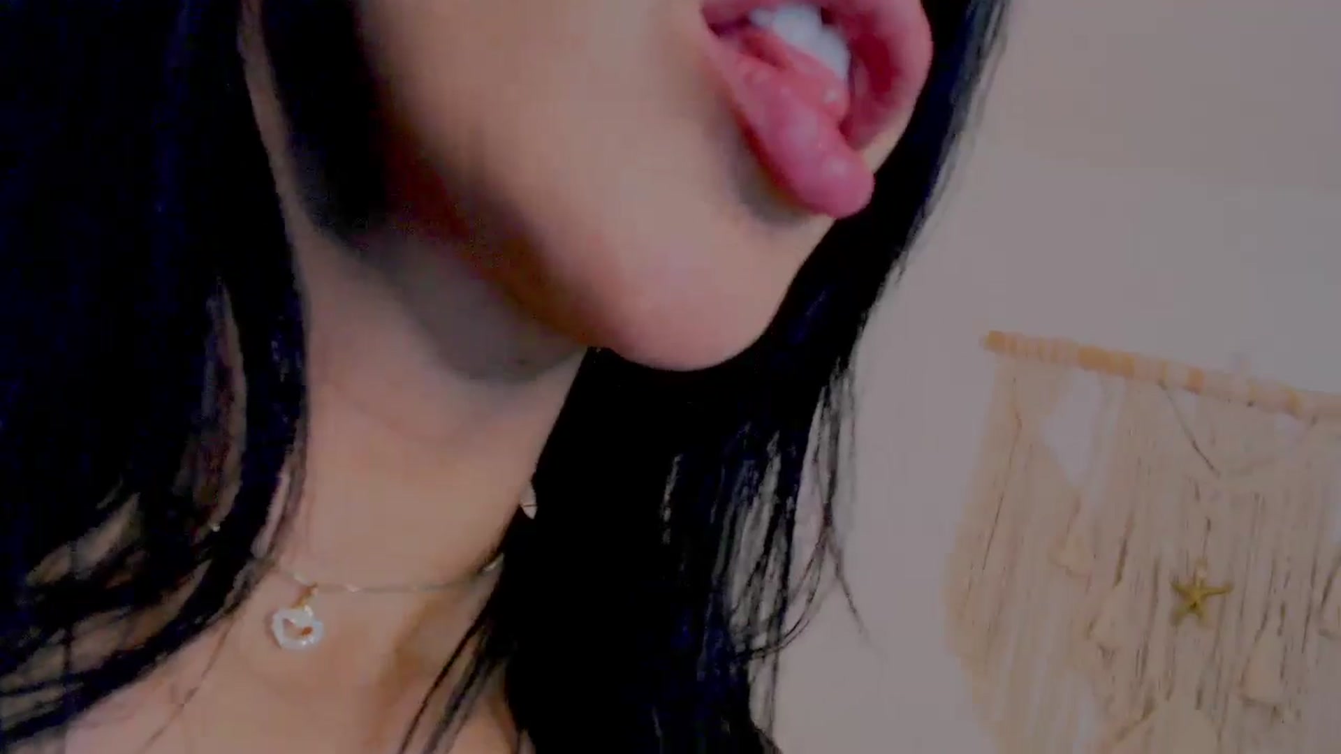Gallery image thumbnail from AliceFox_'s myfreecams stream on, 03/05/2026, 18:59 image 16 of 20