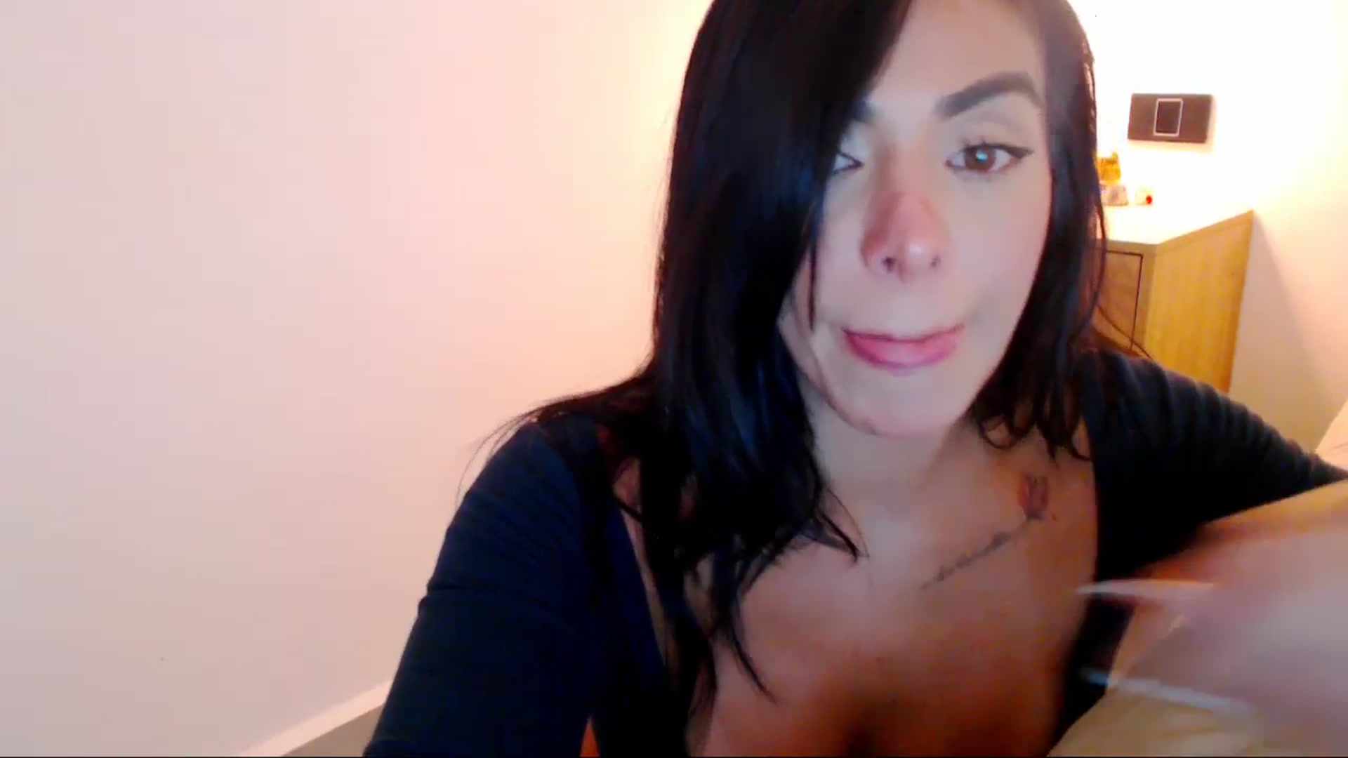 Gallery image thumbnail from AliceFox_'s myfreecams stream on, 03/19/2026, 18:12 image 20 of 20