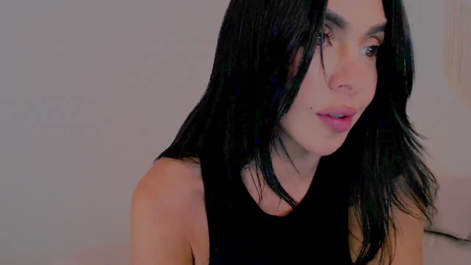 Gallery image thumbnail from AliceFox_'s myfreecams stream on, 03/24/2026, 17:03 image 8 of 20