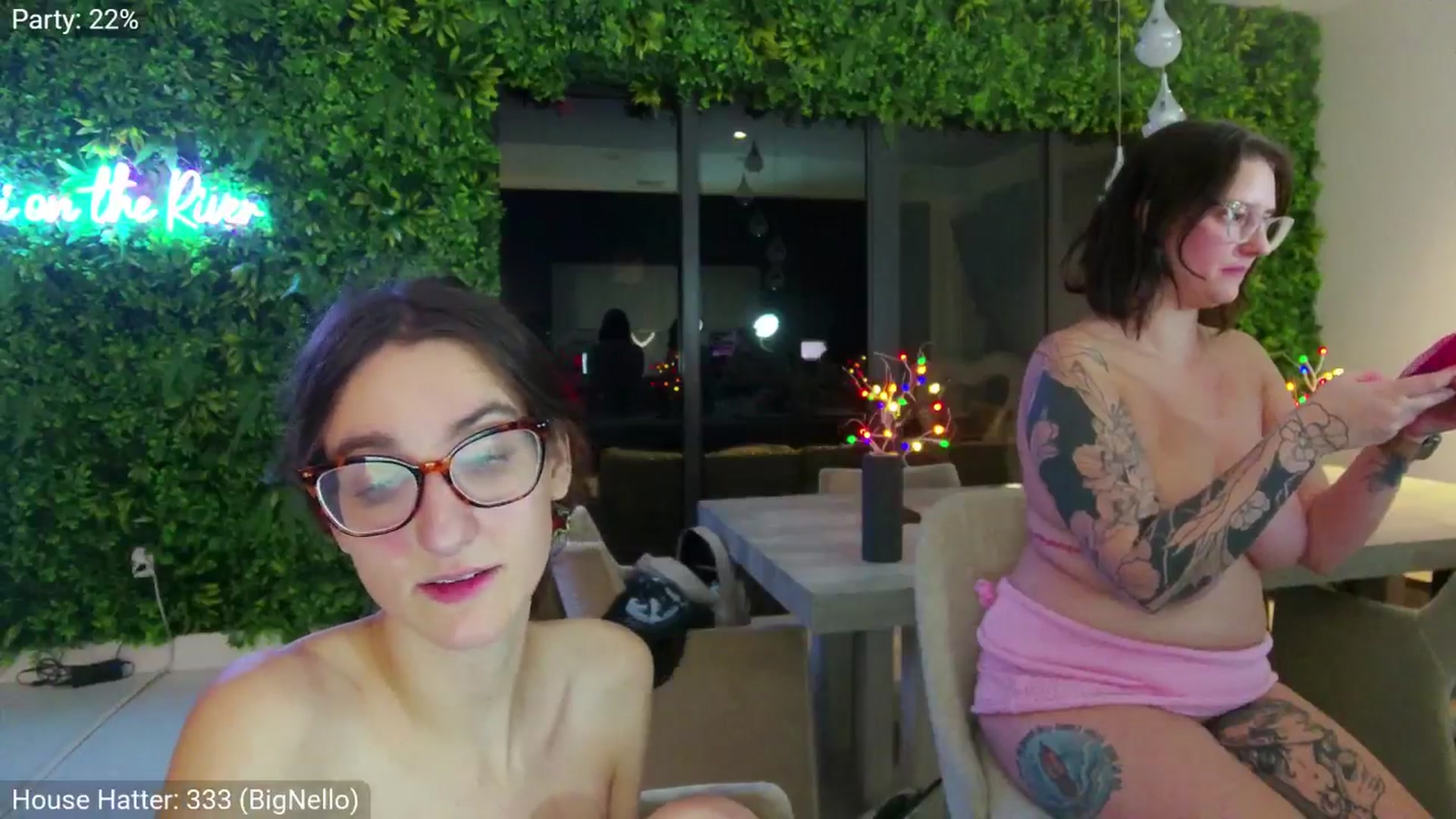 Gallery image thumbnail from AliceFunker's myfreecams stream on, 12/03/2025, 05:05 image 17 of 20