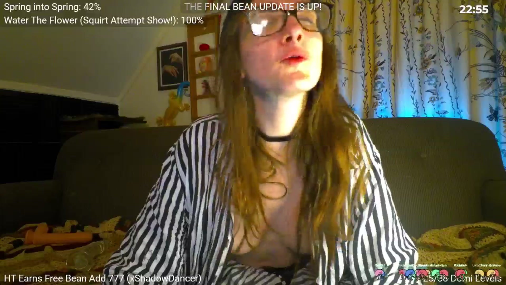Gallery image thumbnail from AliceFunker's myfreecams stream on, 04/26/2026, 04:42 image 18 of 20