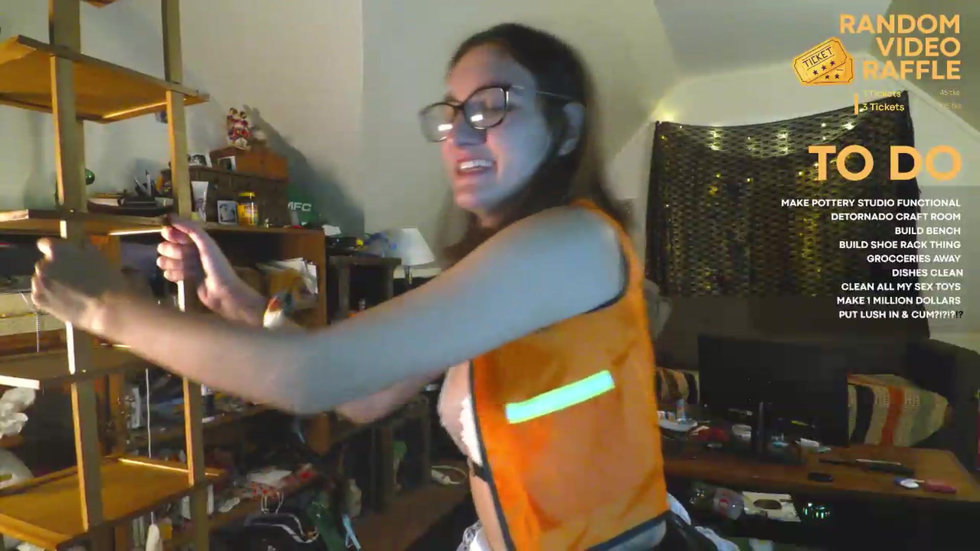 Gallery image thumbnail from AliceFunker's myfreecams stream on, 06/22/2026, 03:21 image 14 of 20