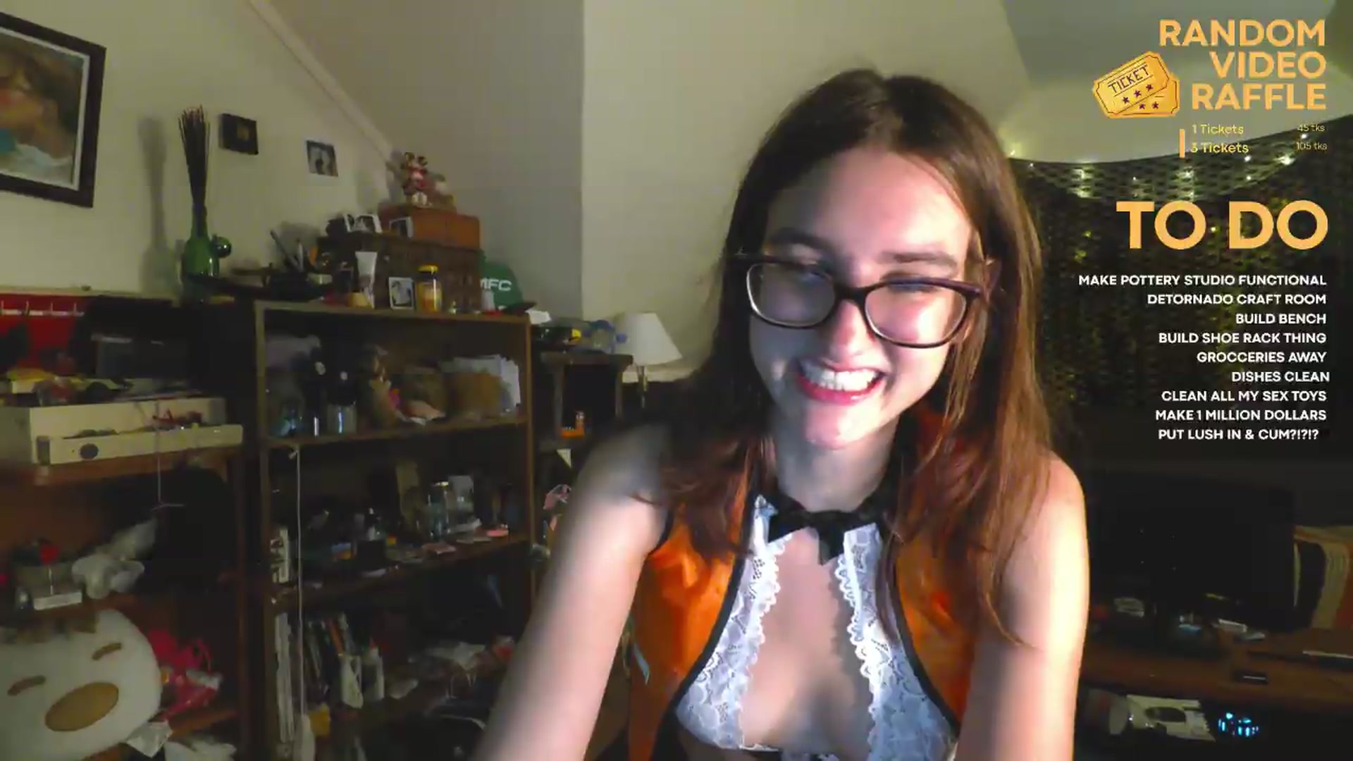 Gallery image thumbnail from AliceFunker's myfreecams stream on, 06/22/2026, 03:21 image 17 of 20