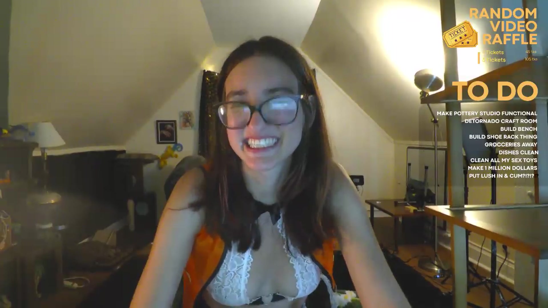 Gallery image thumbnail from AliceFunker's myfreecams stream on, 06/22/2026, 03:21 image 11 of 20