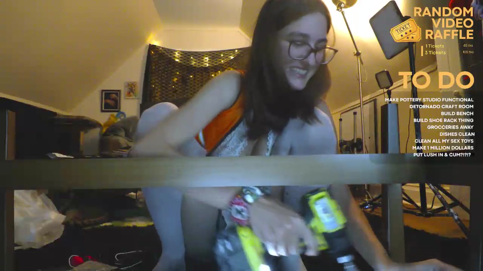 Gallery image thumbnail from AliceFunker's myfreecams stream on, 06/22/2026, 03:21 image 2 of 20