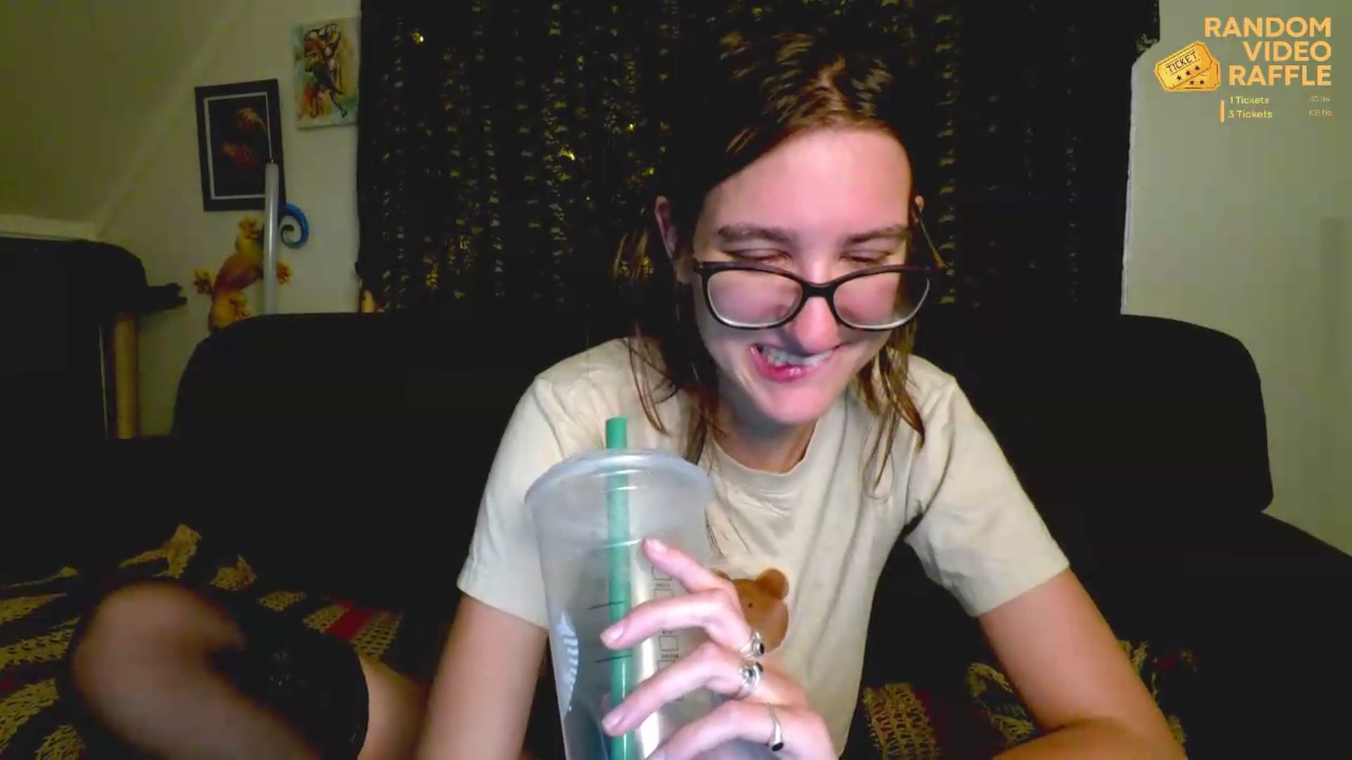 Gallery image thumbnail from AliceFunker's myfreecams stream on, 06/26/2026, 05:44 image 16 of 20