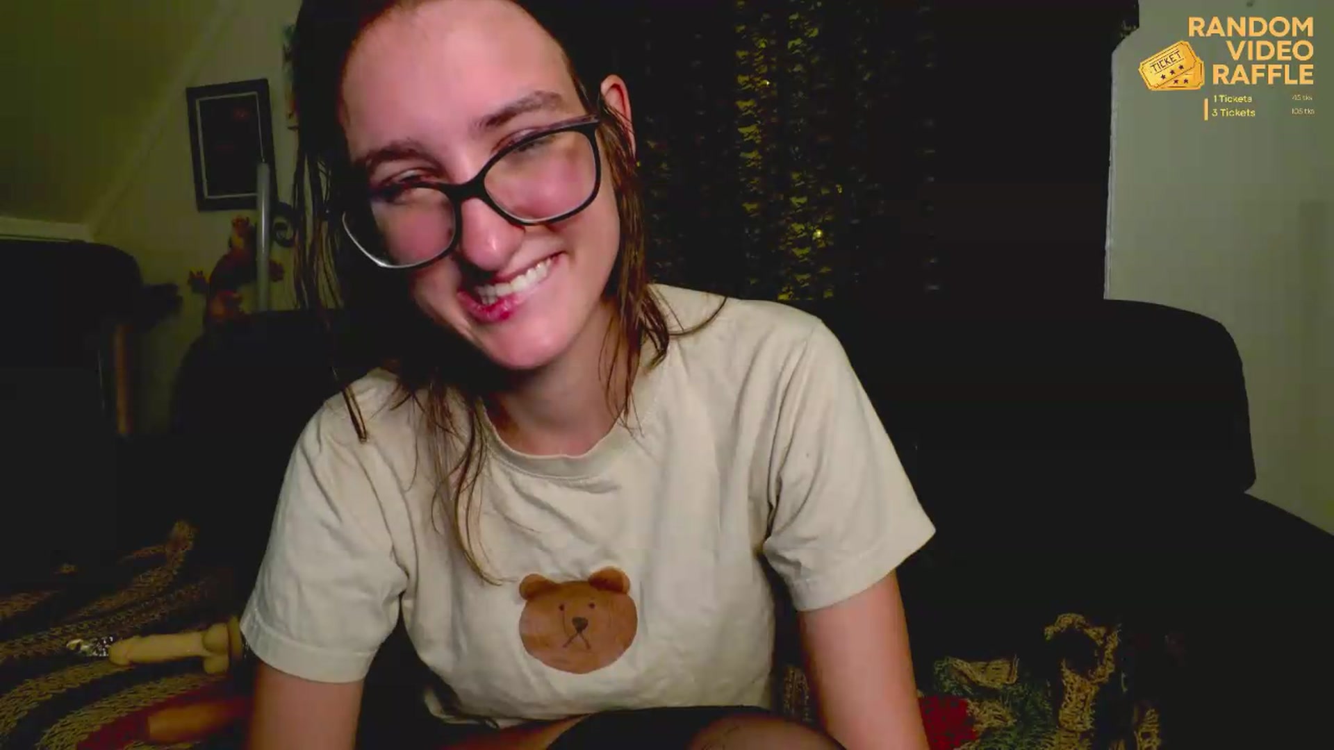 Gallery image thumbnail from AliceFunker's myfreecams stream on, 06/26/2026, 05:44 image 18 of 20