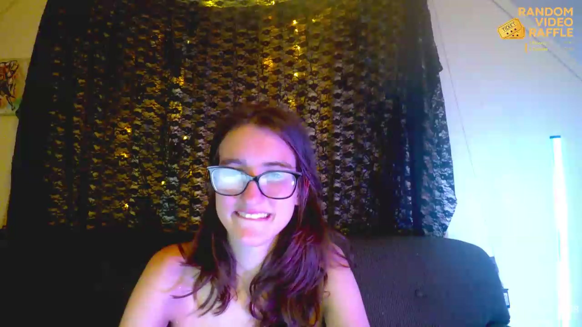 Gallery image thumbnail from AliceFunker's myfreecams stream on, 07/05/2026, 06:18 image 19 of 20