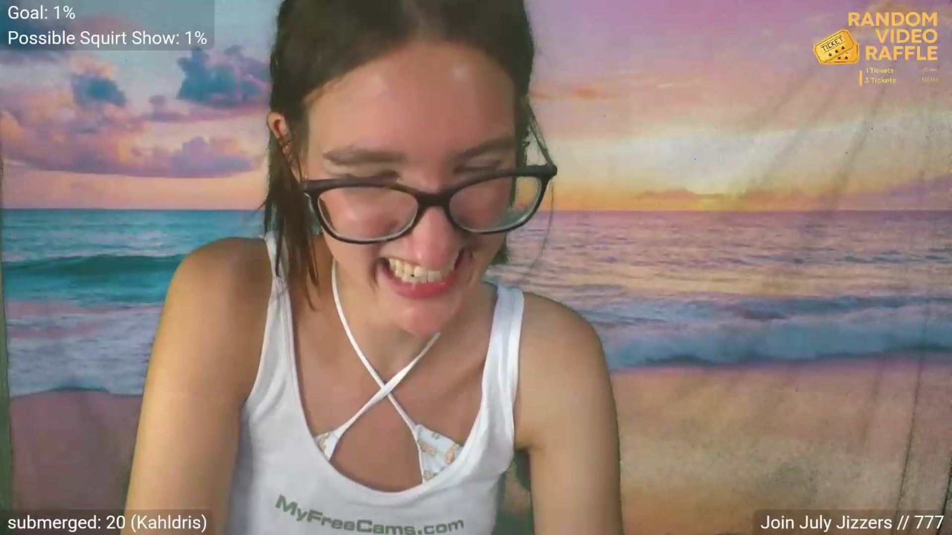 Gallery image thumbnail from AliceFunker's myfreecams stream on, 07/12/2026, 04:43 image 8 of 20