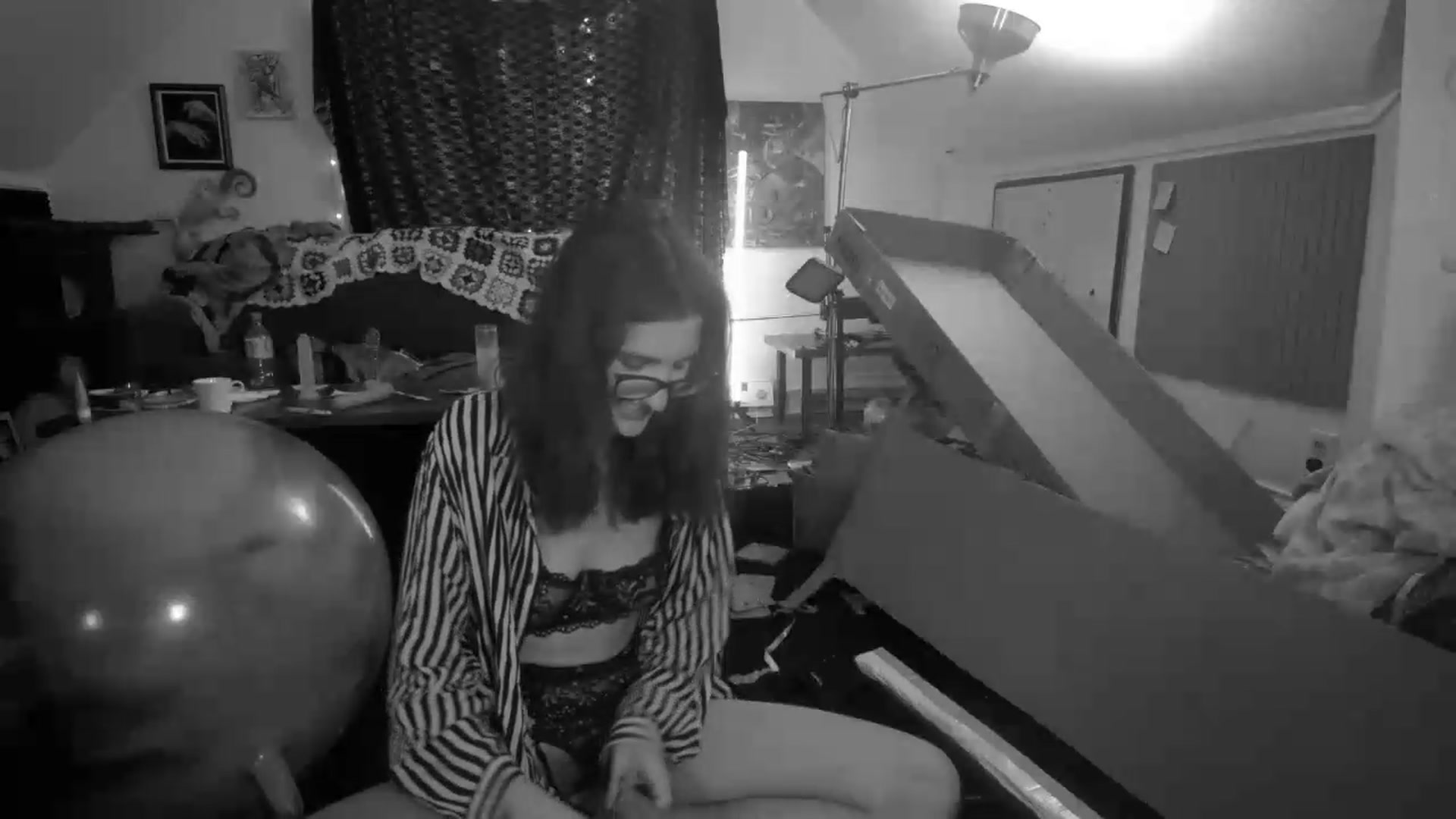 Gallery image thumbnail from AliceFunker's myfreecams stream on, 08/13/2026, 04:36 image 6 of 20