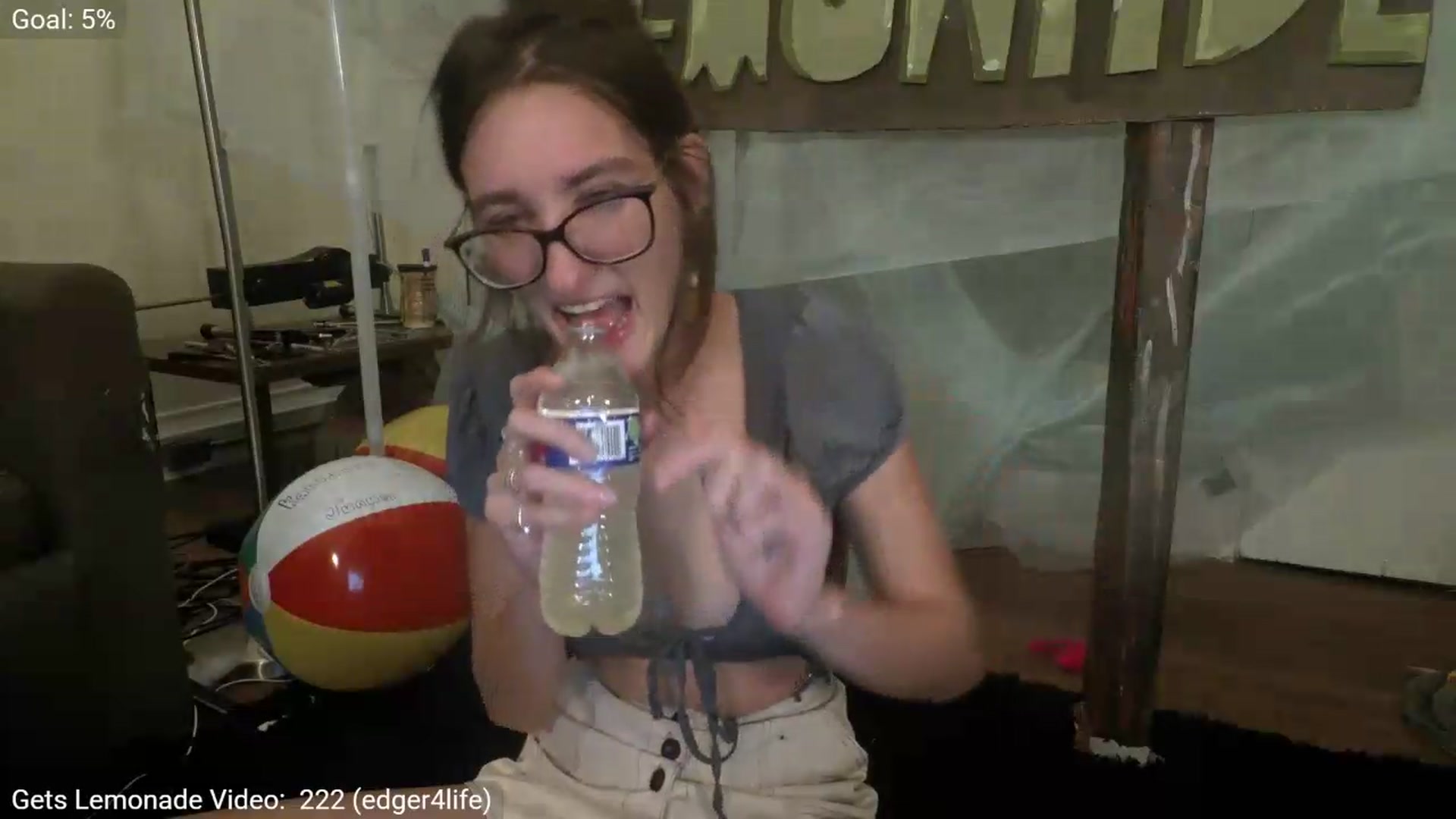 Gallery image thumbnail from AliceFunker's myfreecams stream on, 08/25/2026, 05:50 image 13 of 20