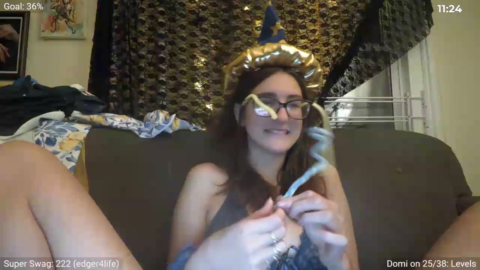 Gallery image thumbnail from AliceFunker's myfreecams stream on, 08/29/2026, 05:08 image 16 of 20