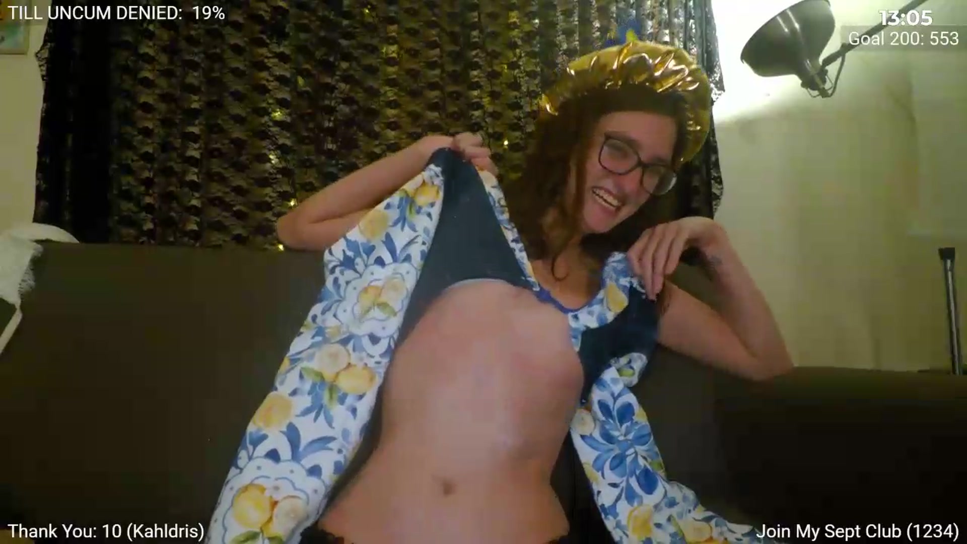 Gallery image thumbnail from AliceFunker's myfreecams stream on, 09/03/2026, 03:21 image 10 of 20