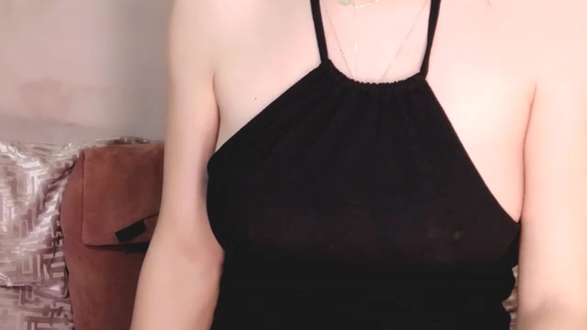 Gallery image thumbnail from AliceHottyX's myfreecams stream on, 12/15/2022, 24:23 image 16 of 20