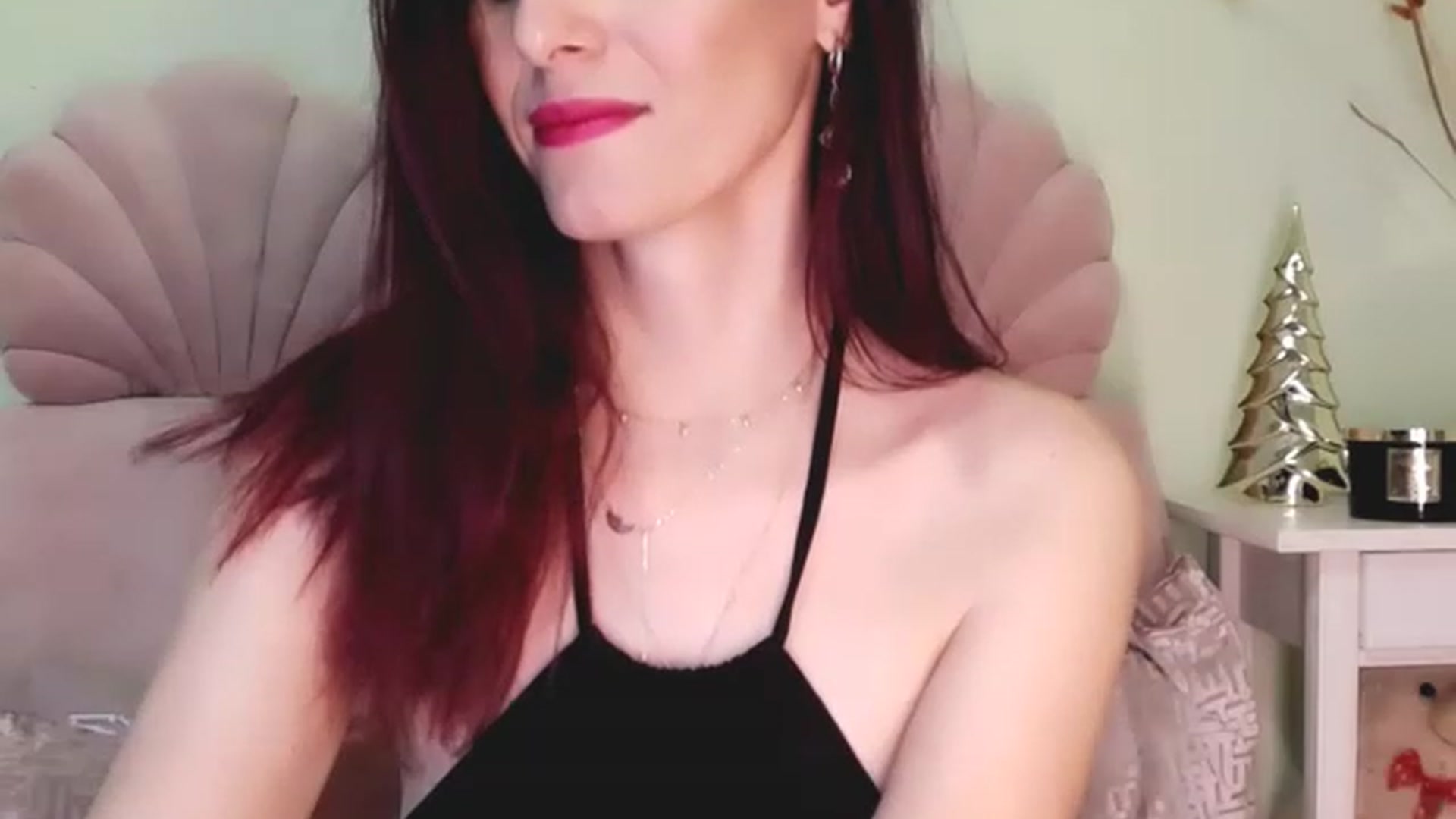 Gallery image thumbnail from AliceHottyX's myfreecams stream on, 12/15/2022, 24:23 image 7 of 20