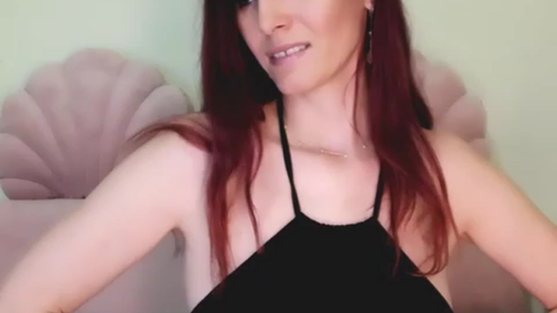 Gallery image thumbnail from AliceHottyX's myfreecams stream on, 04/06/2023, 21:23 image 19 of 20