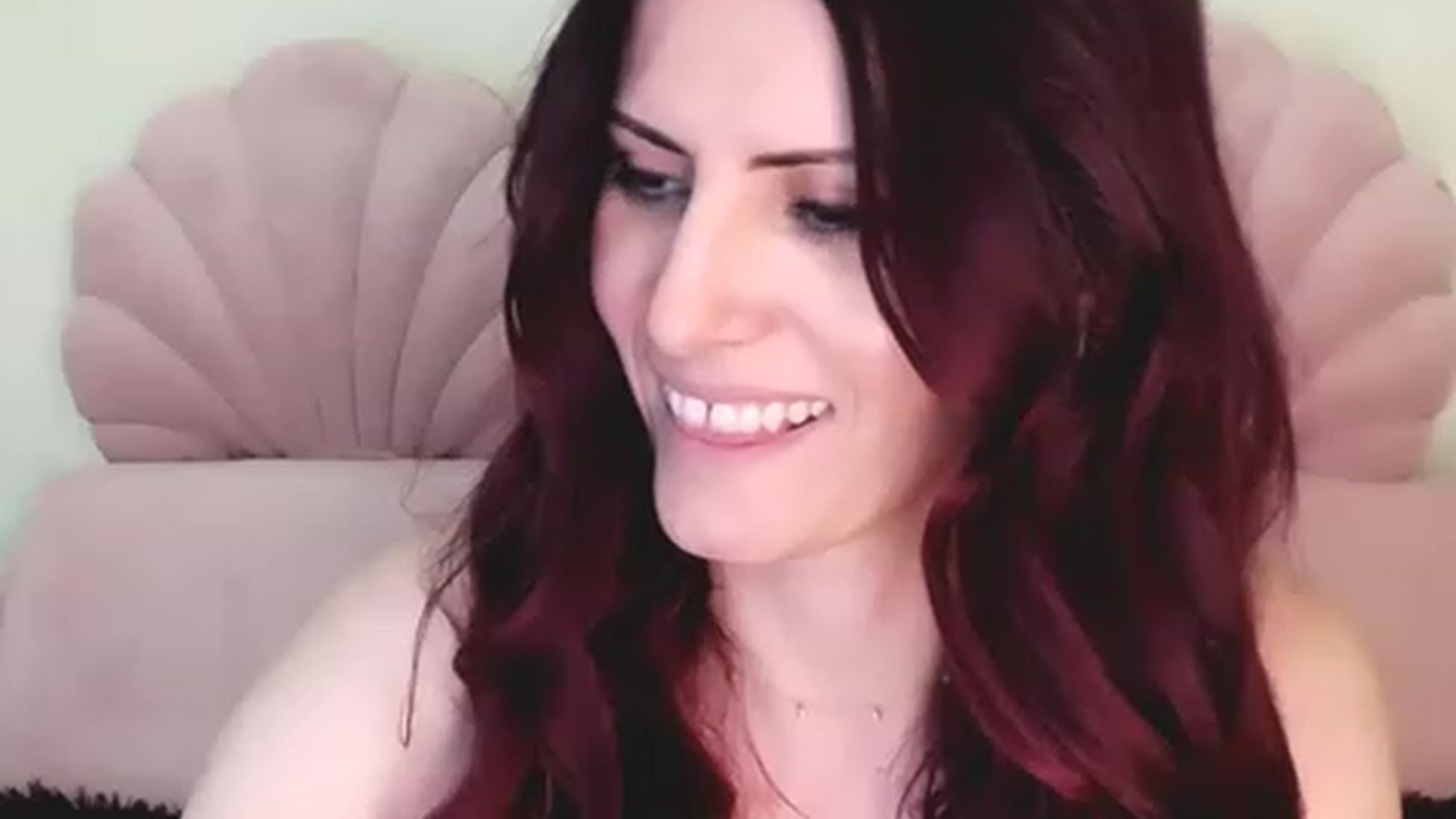 Gallery image thumbnail from AliceHottyX's myfreecams stream on, 04/22/2023, 22:21 image 2 of 20