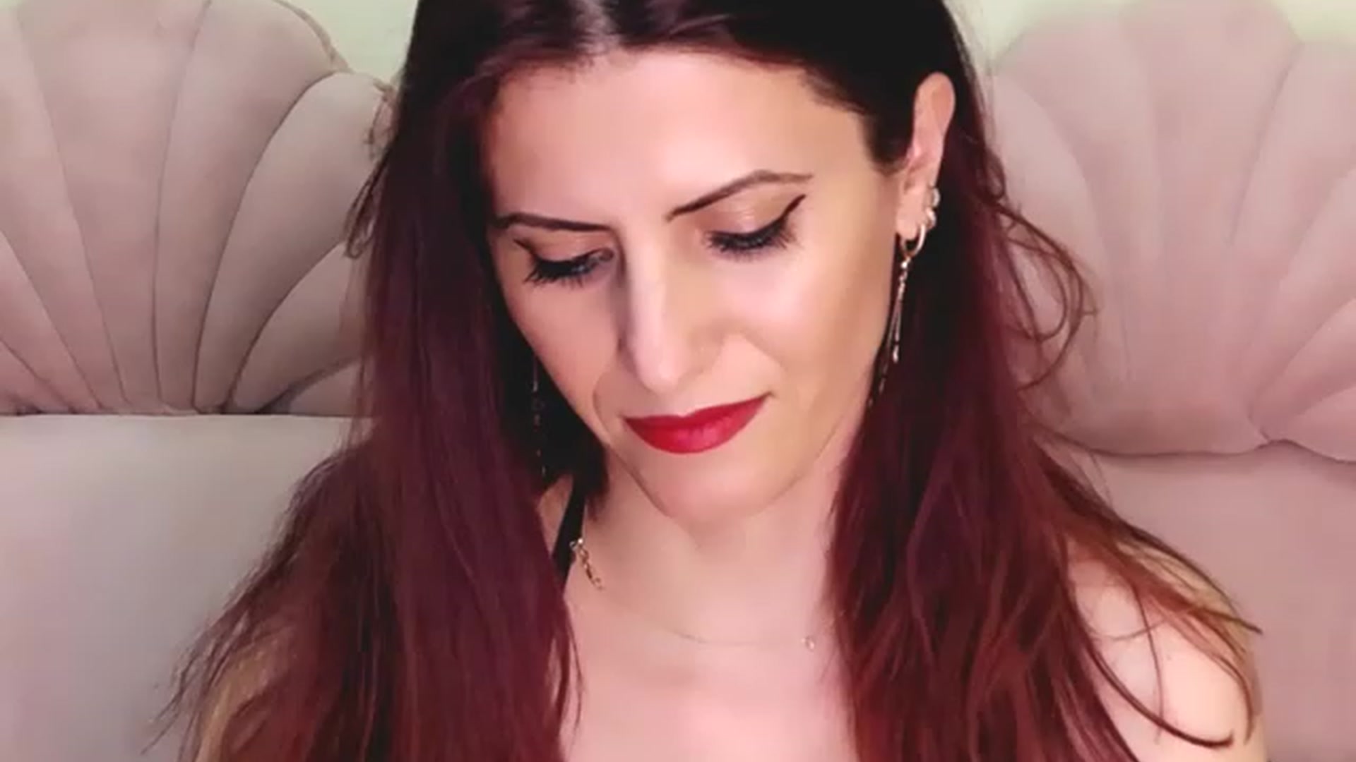 Gallery image thumbnail from AliceHottyX's myfreecams stream on, 05/03/2023, 22:59 image 19 of 20