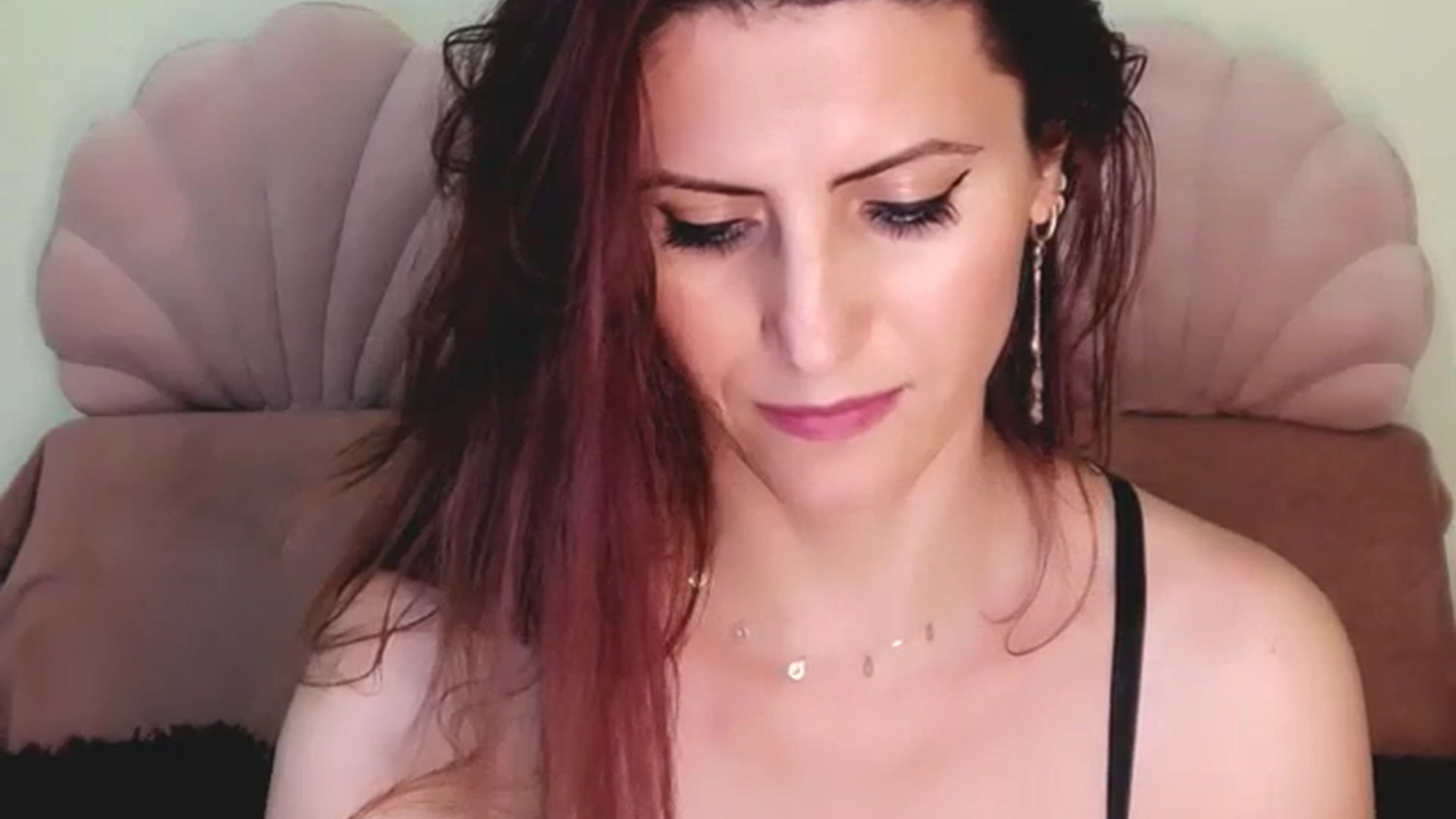 Gallery image thumbnail from AliceHottyX's myfreecams stream on, 07/25/2023, 23:21 image 12 of 20