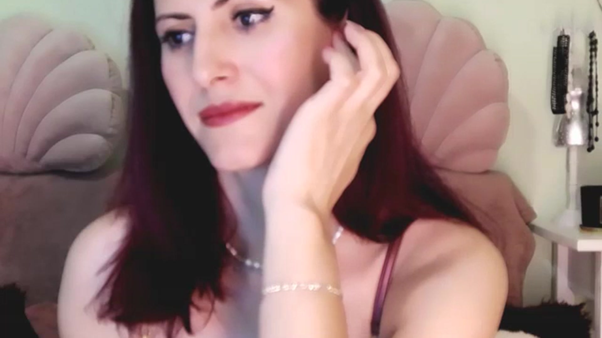 Gallery image thumbnail from AliceHottyX's myfreecams stream on, 09/24/2023, 20:14 image 18 of 20
