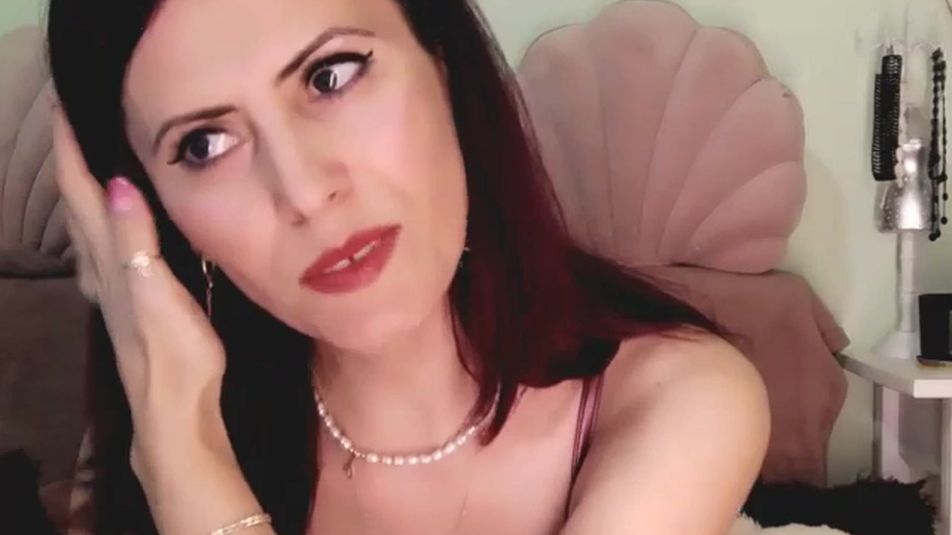 Gallery image thumbnail from AliceHottyX's myfreecams stream on, 09/24/2023, 20:14 image 19 of 20