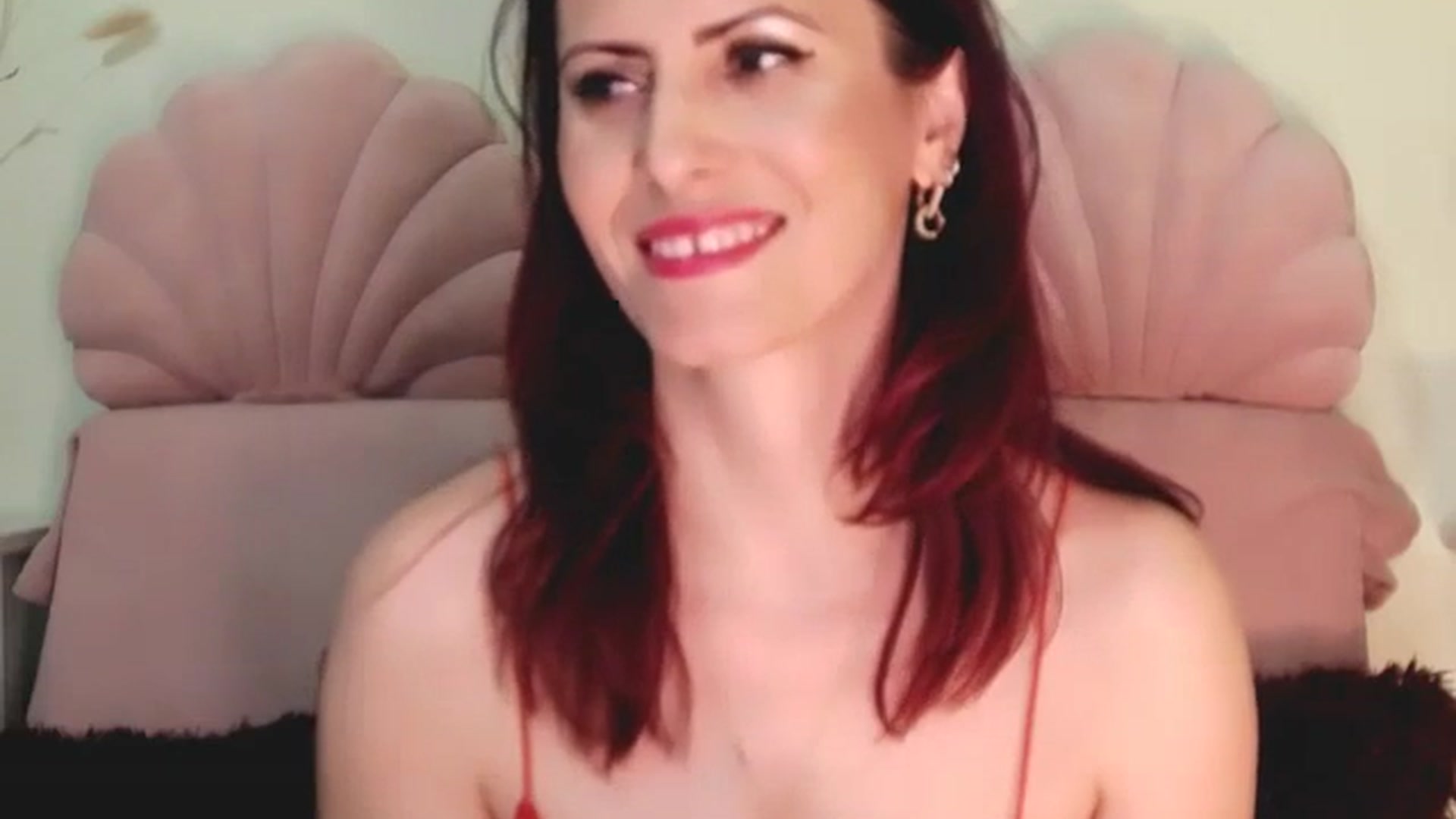 Gallery image thumbnail from AliceHottyX's myfreecams stream on, 10/11/2023, 21:44 image 9 of 20