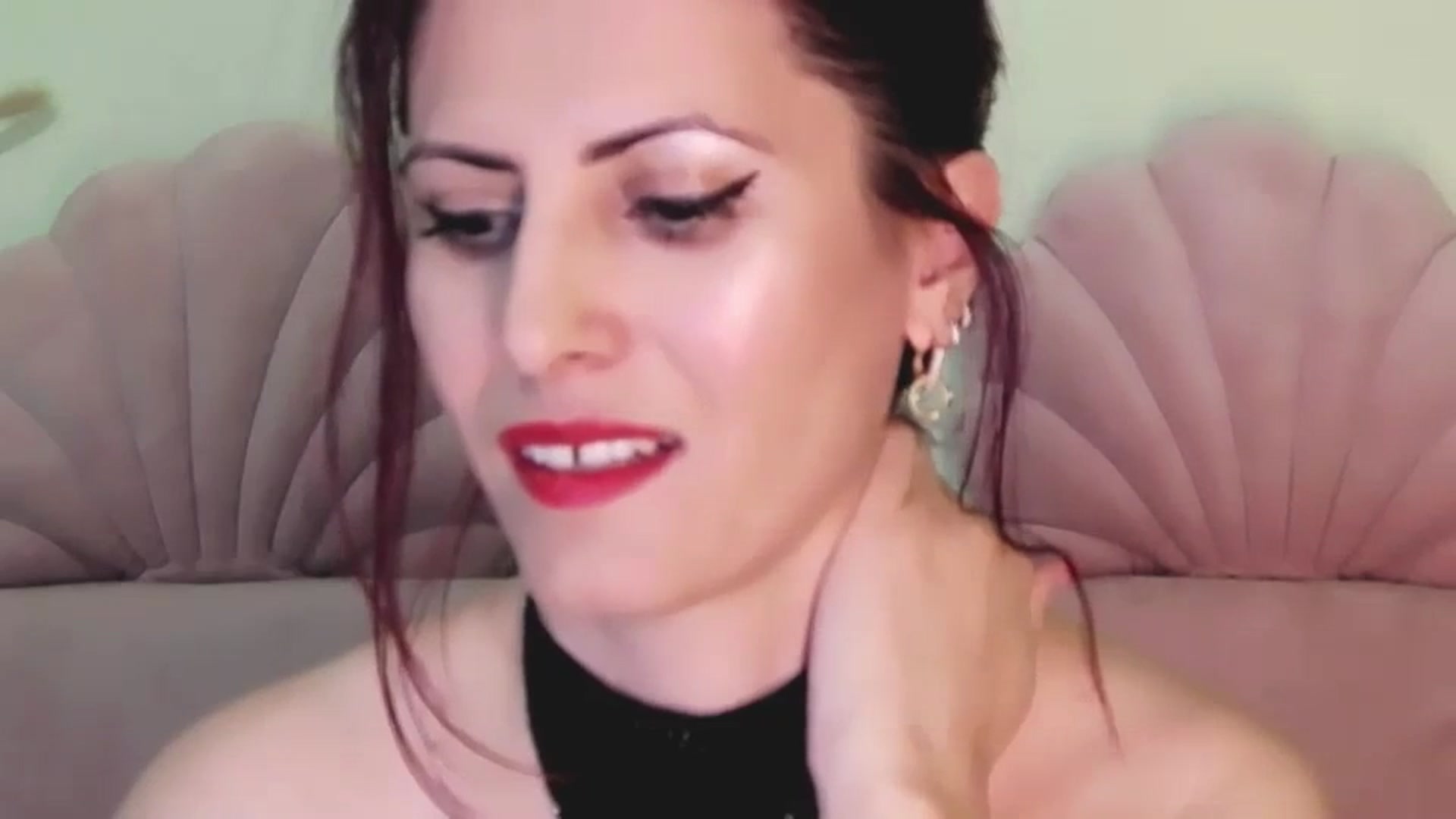 Gallery image thumbnail from AliceHottyX's myfreecams stream on, 10/13/2023, 20:59 image 11 of 20