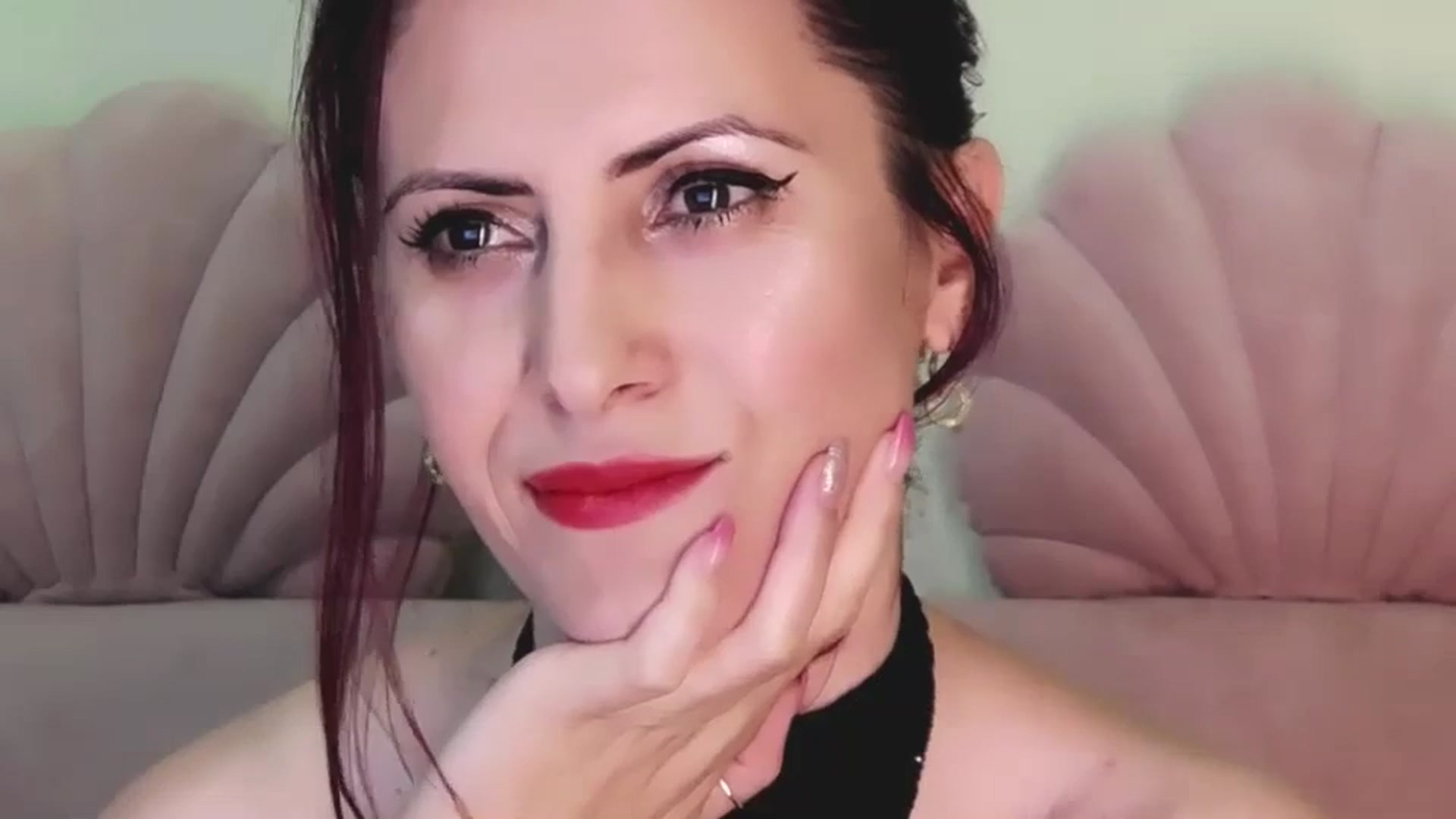 Gallery image thumbnail from AliceHottyX's myfreecams stream on, 10/13/2023, 20:59 image 17 of 20