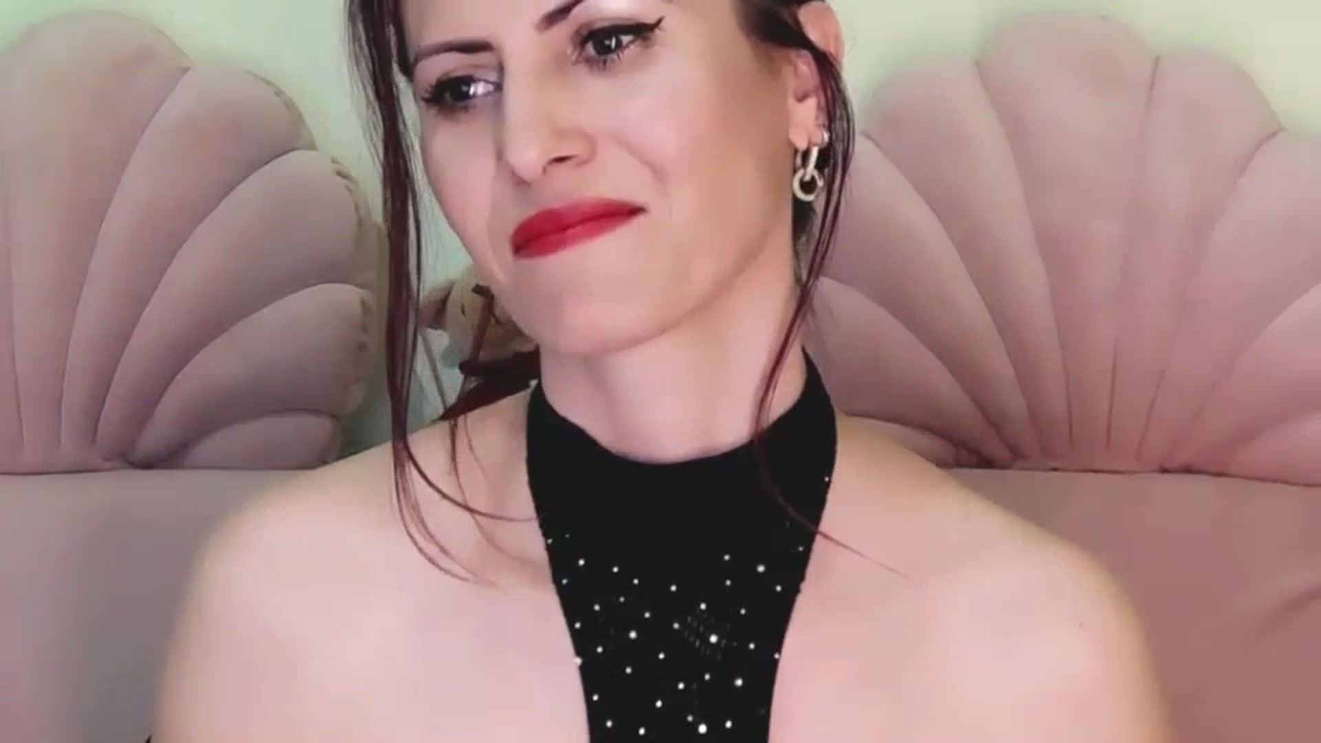 Gallery image thumbnail from AliceHottyX's myfreecams stream on, 10/13/2023, 20:59 image 8 of 20