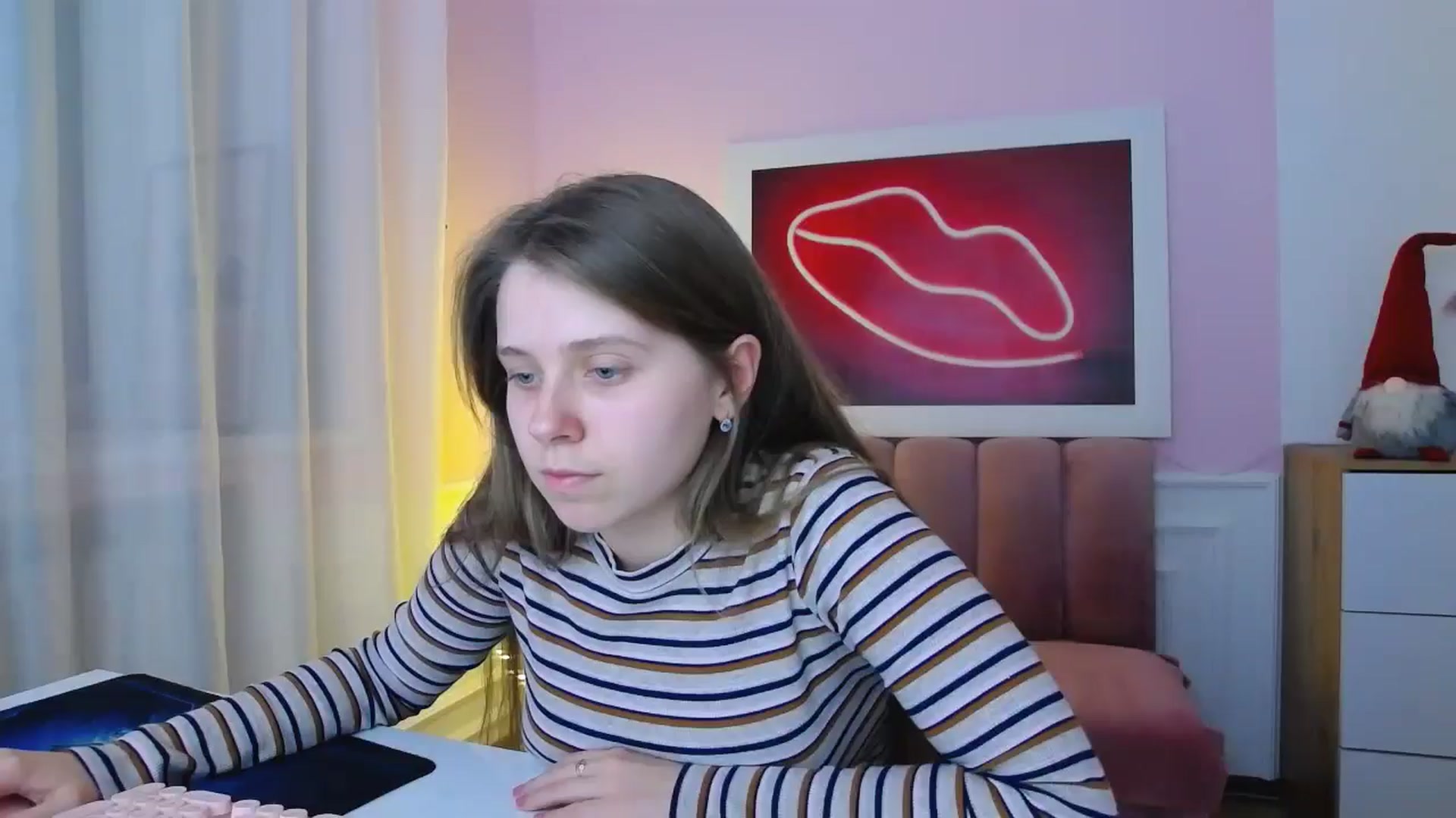 Gallery image thumbnail from AliceHyper's myfreecams stream on, 12/11/2025, 11:22 image 6 of 20