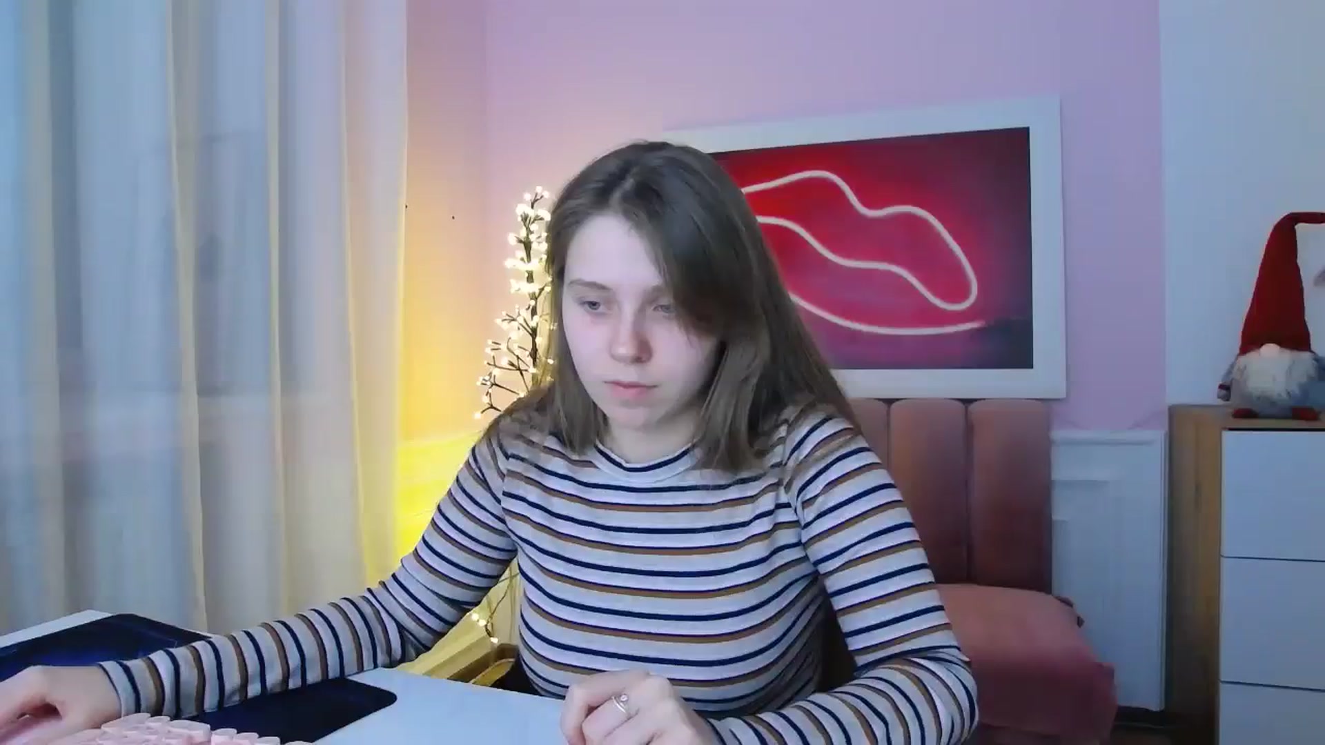 Gallery image thumbnail from AliceHyper's myfreecams stream on, 12/11/2025, 11:22 image 14 of 20