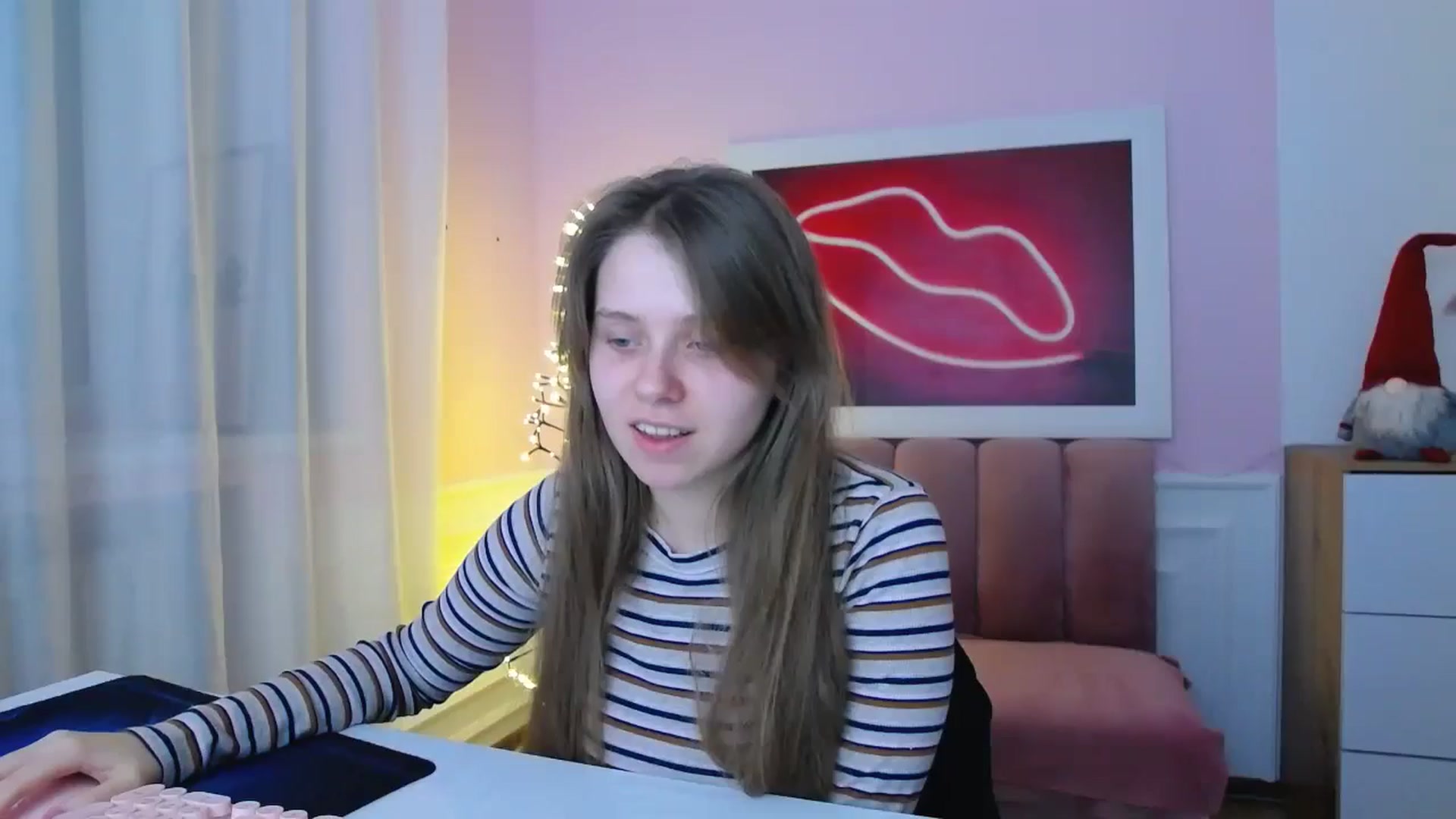 Gallery image thumbnail from AliceHyper's myfreecams stream on, 12/11/2025, 11:22 image 16 of 20