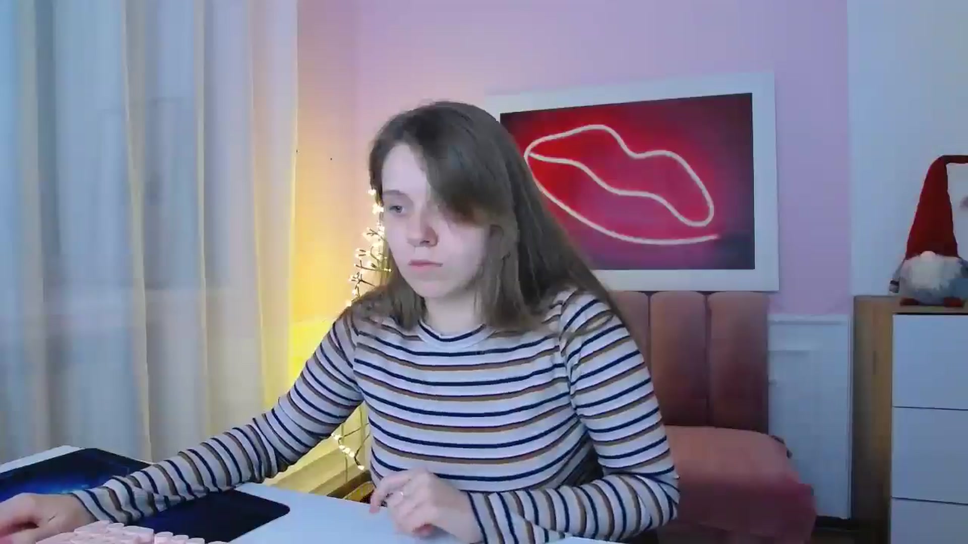 Gallery image thumbnail from AliceHyper's myfreecams stream on, 12/11/2025, 11:22 image 15 of 20