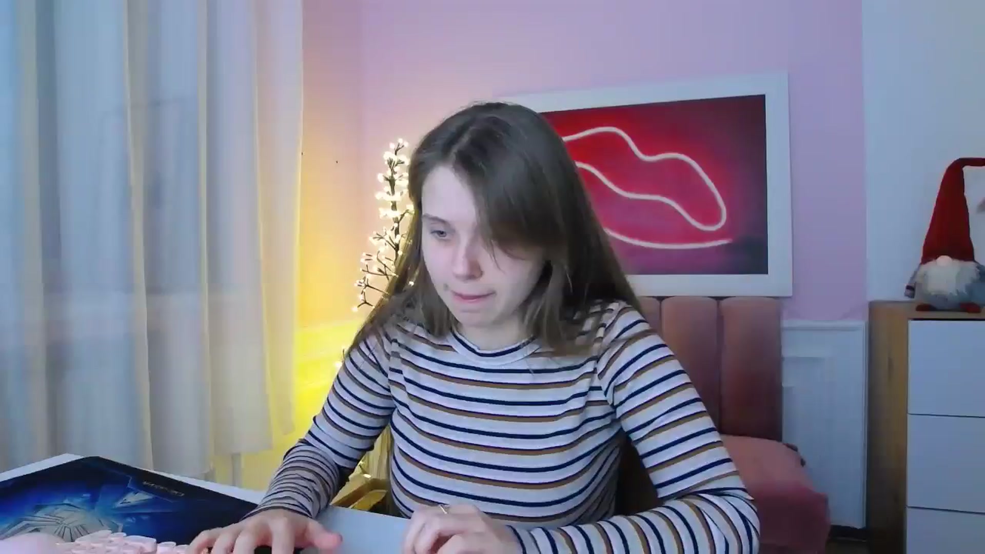 Gallery image thumbnail from AliceHyper's myfreecams stream on, 12/11/2025, 11:22 image 11 of 20
