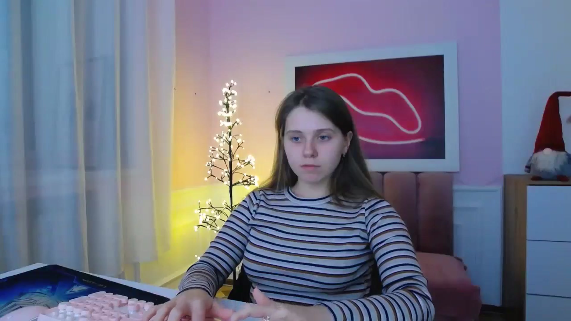 Gallery image thumbnail from AliceHyper's myfreecams stream on, 12/11/2025, 11:49 image 7 of 20