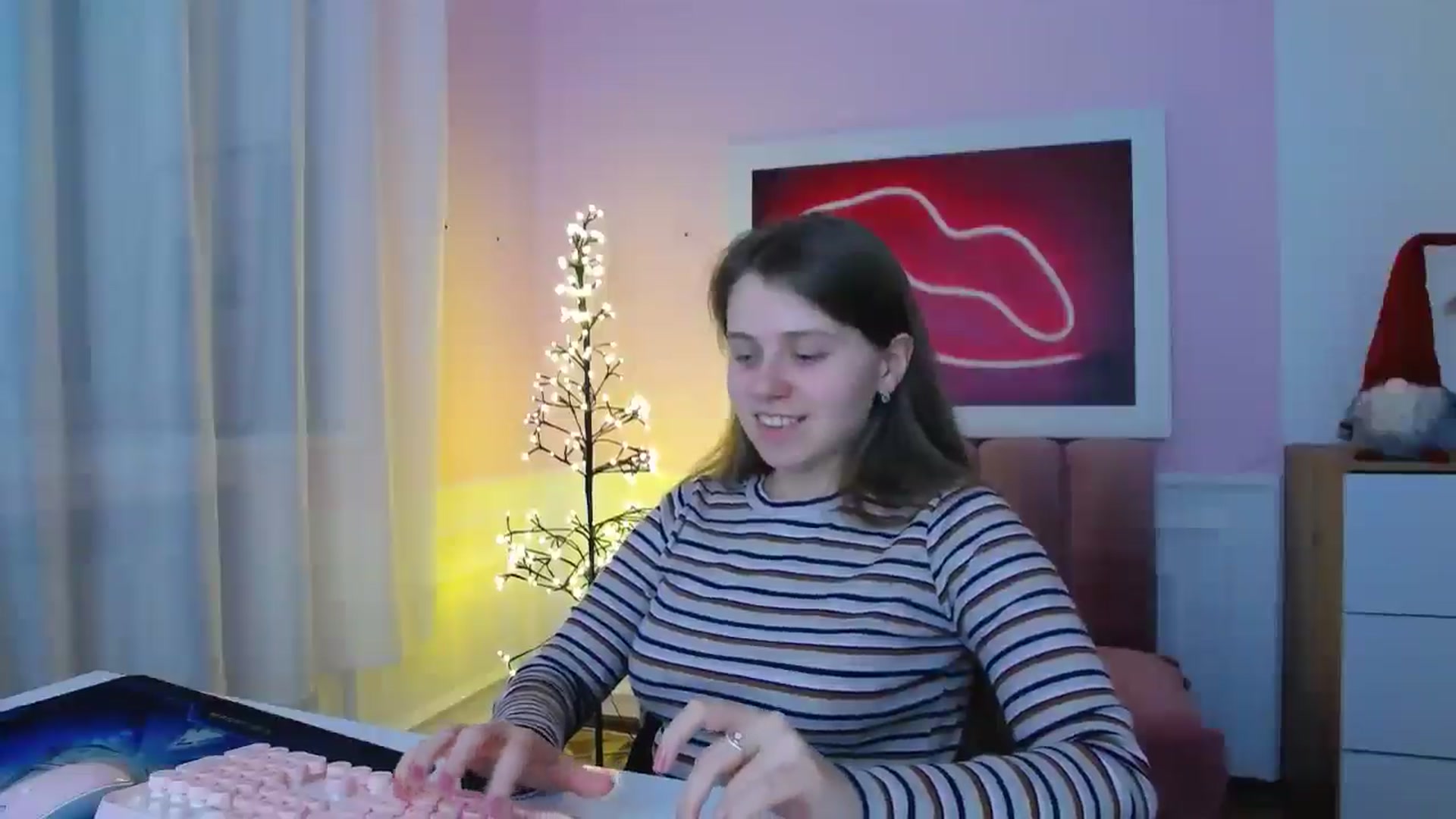 Gallery image thumbnail from AliceHyper's myfreecams stream on, 12/11/2025, 11:49 image 9 of 20
