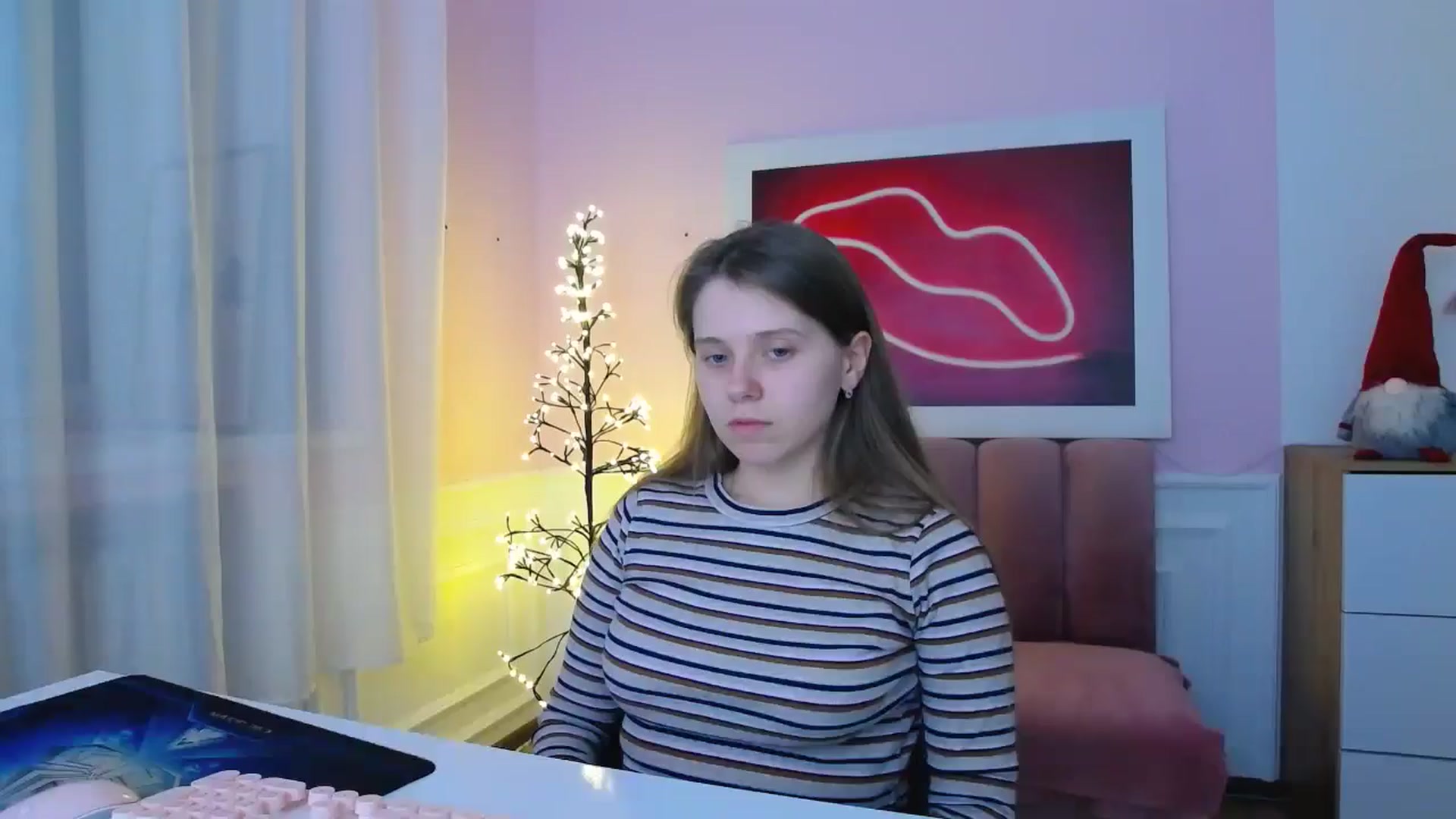 Gallery image thumbnail from AliceHyper's myfreecams stream on, 12/11/2025, 11:49 image 3 of 20